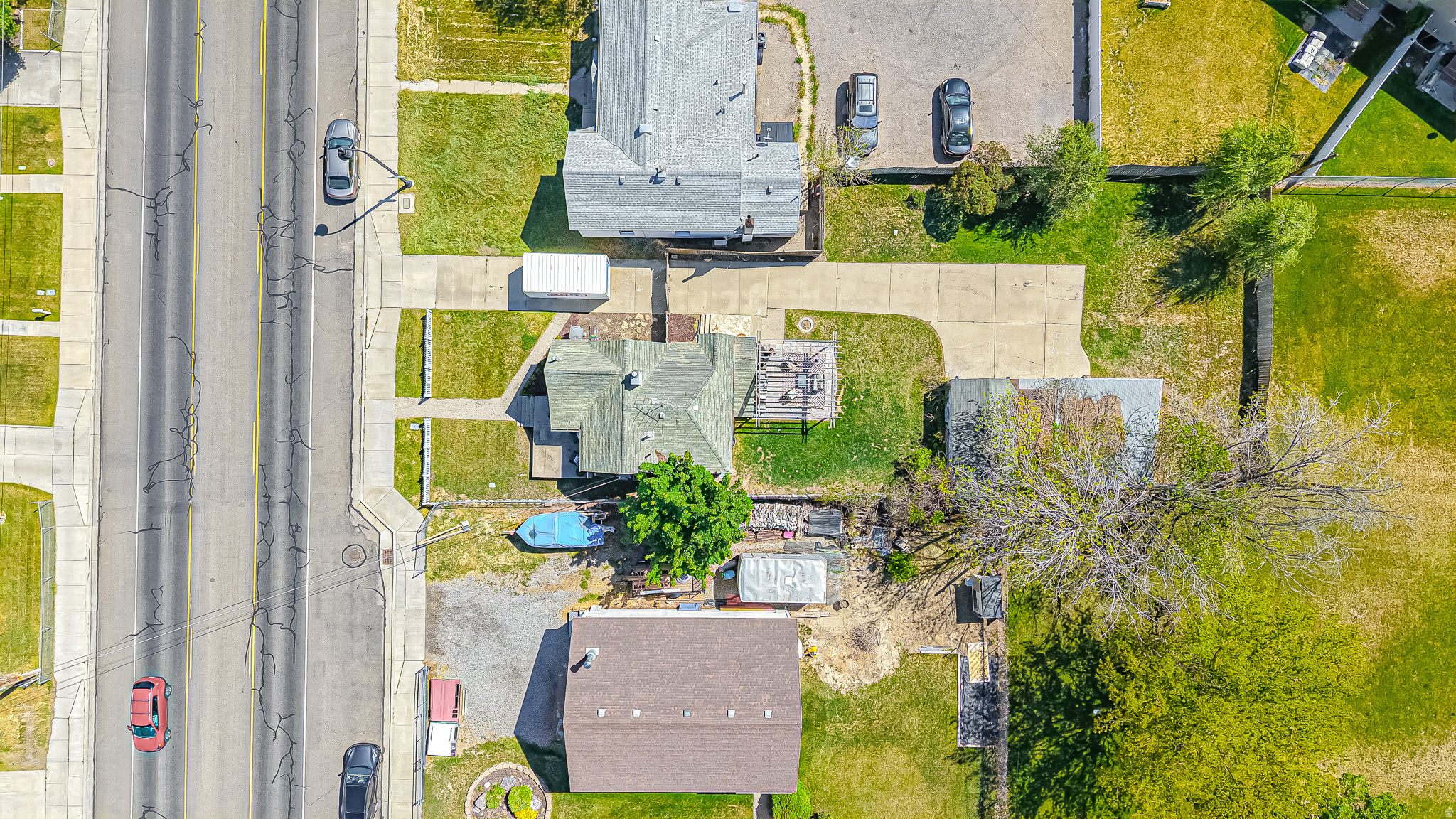 main property photo 37