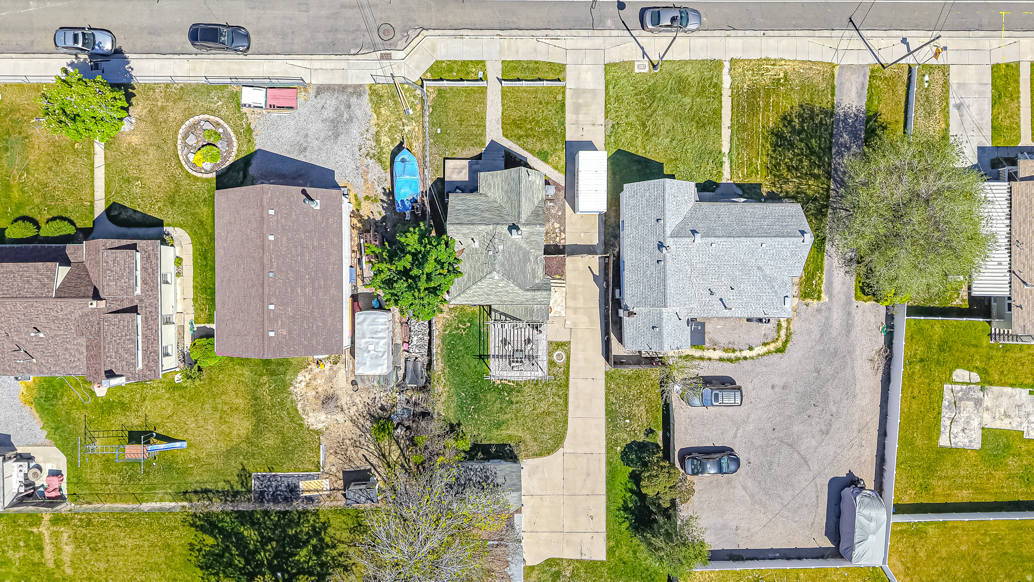 main property photo 40