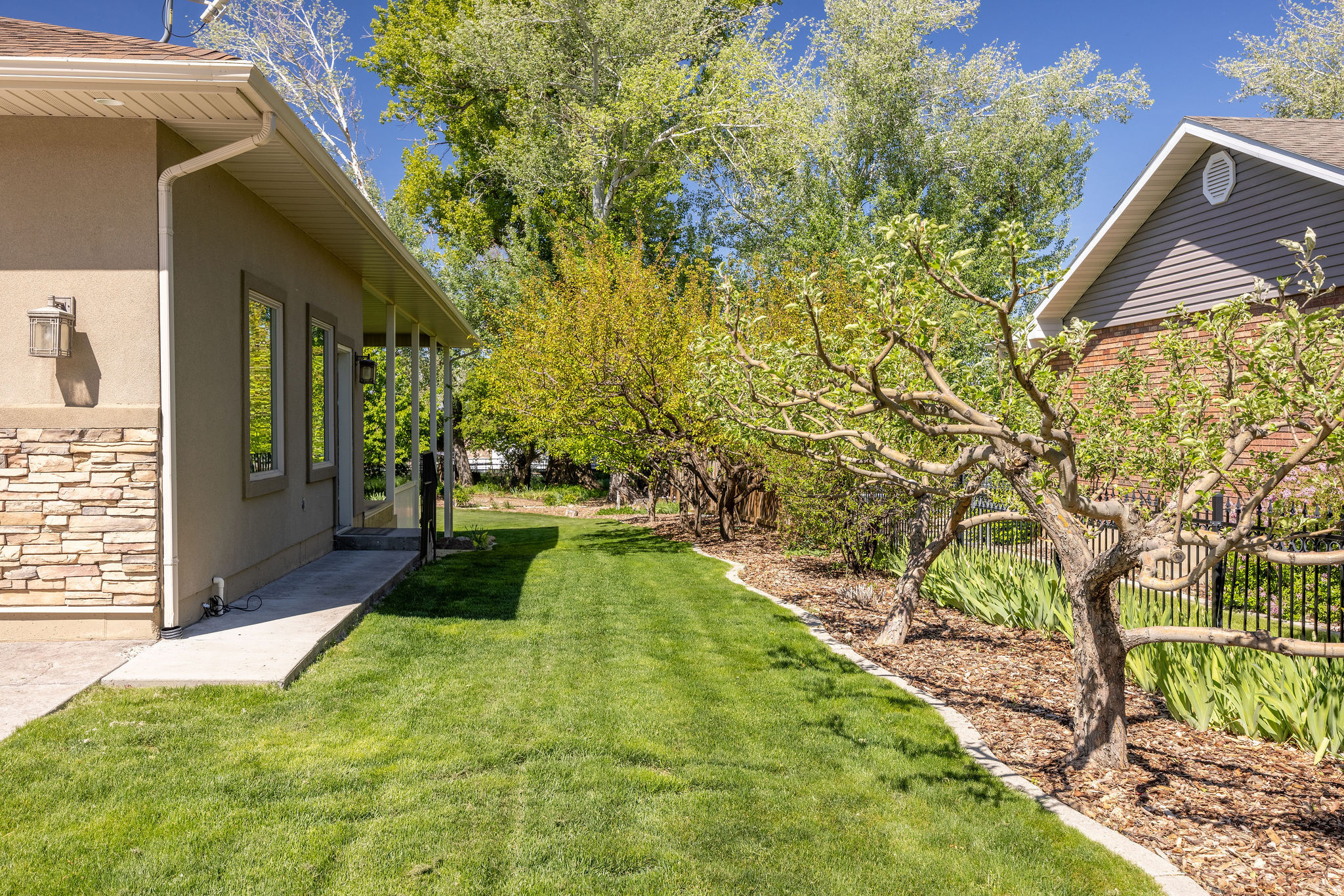 main property photo 59