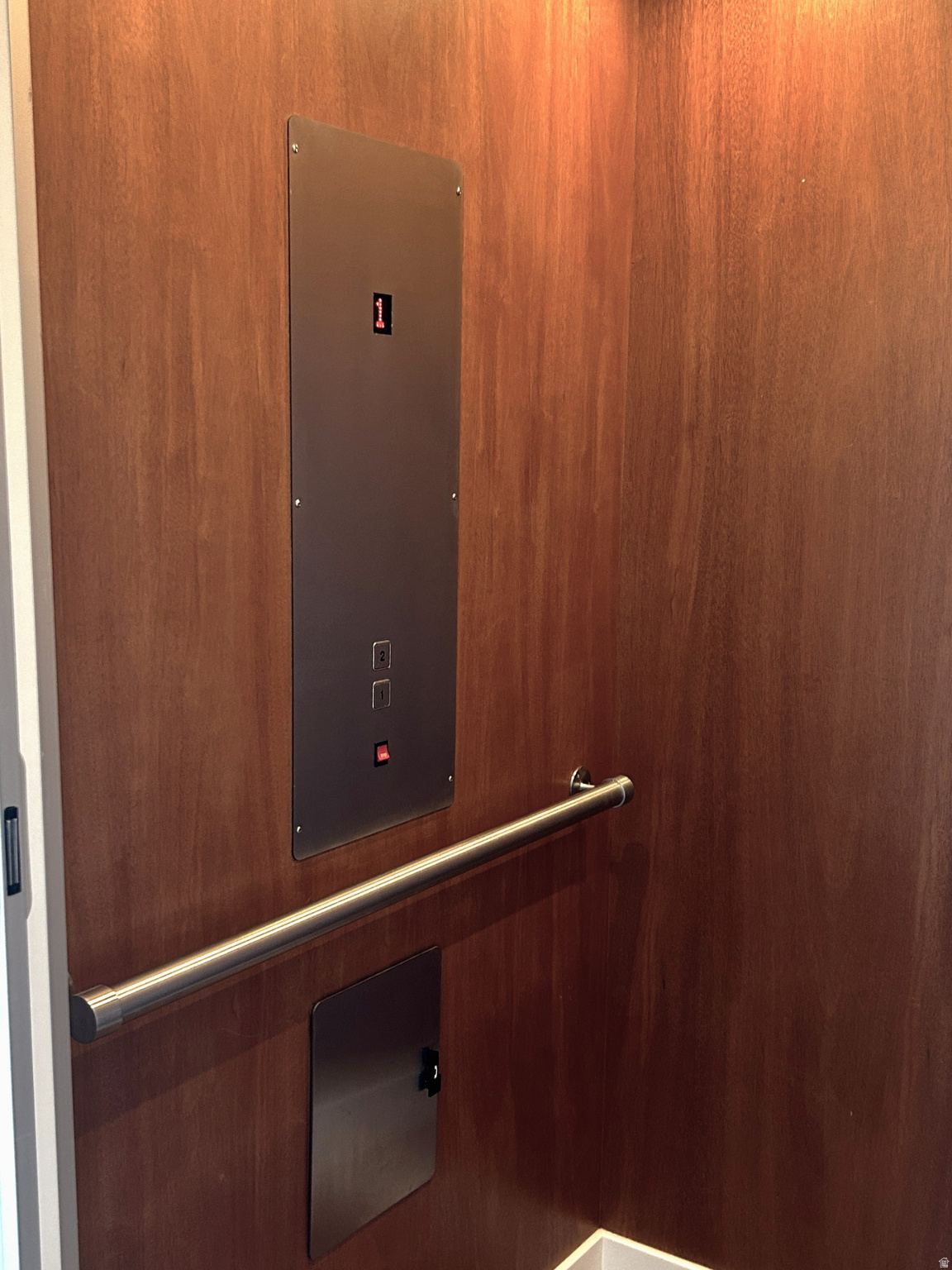 main property photo 32
