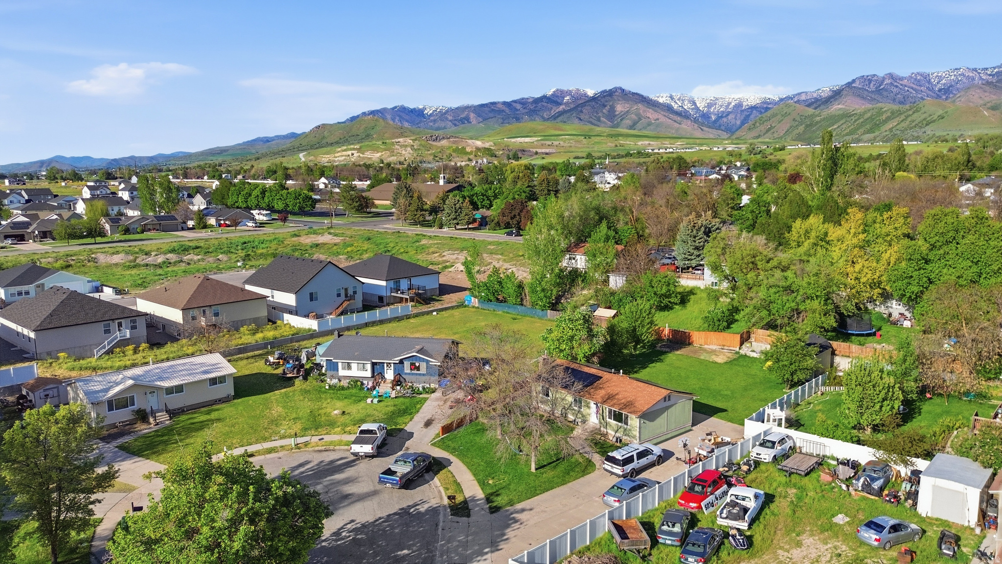 main property photo 40