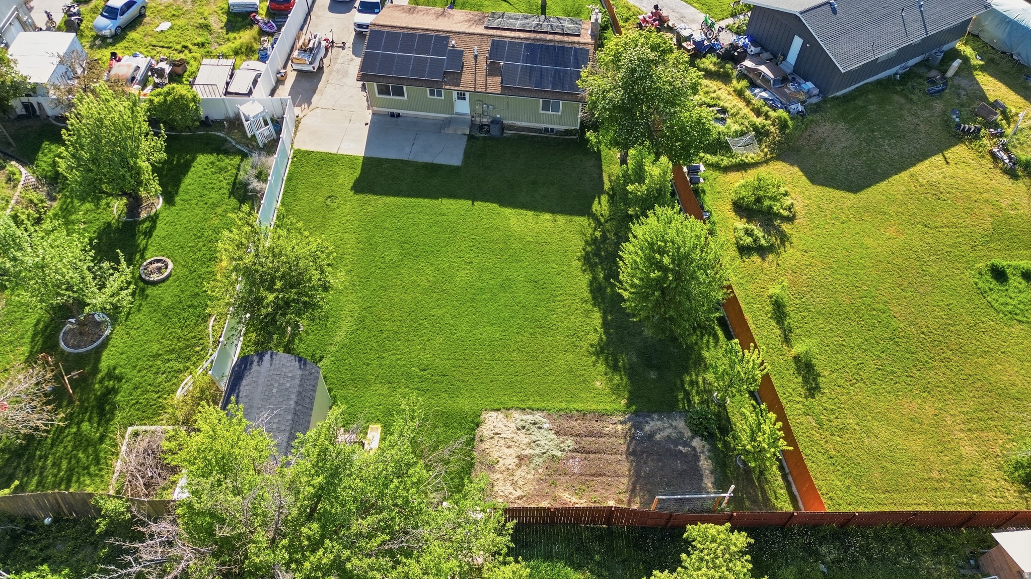 main property photo 41