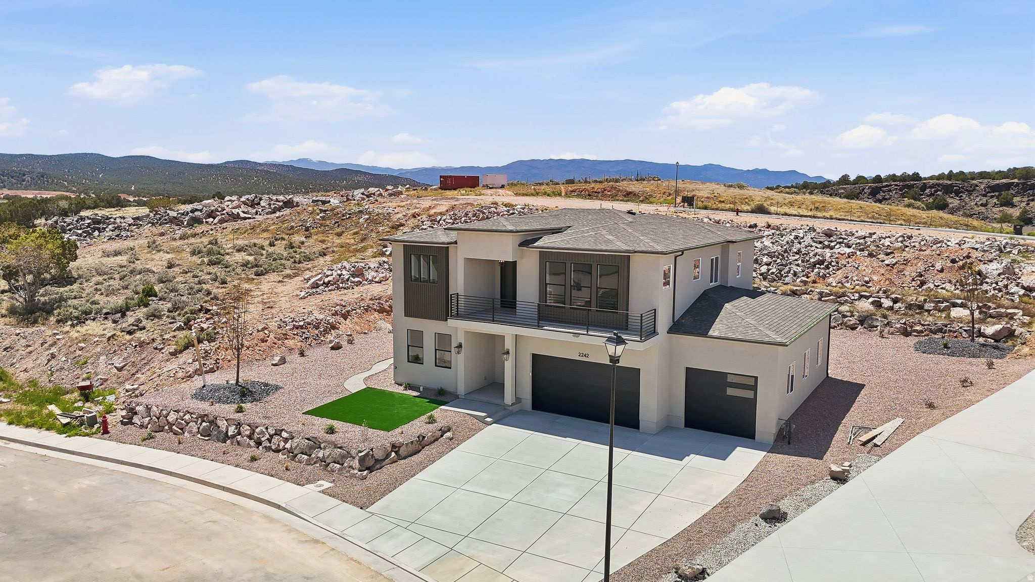 main property photo 45