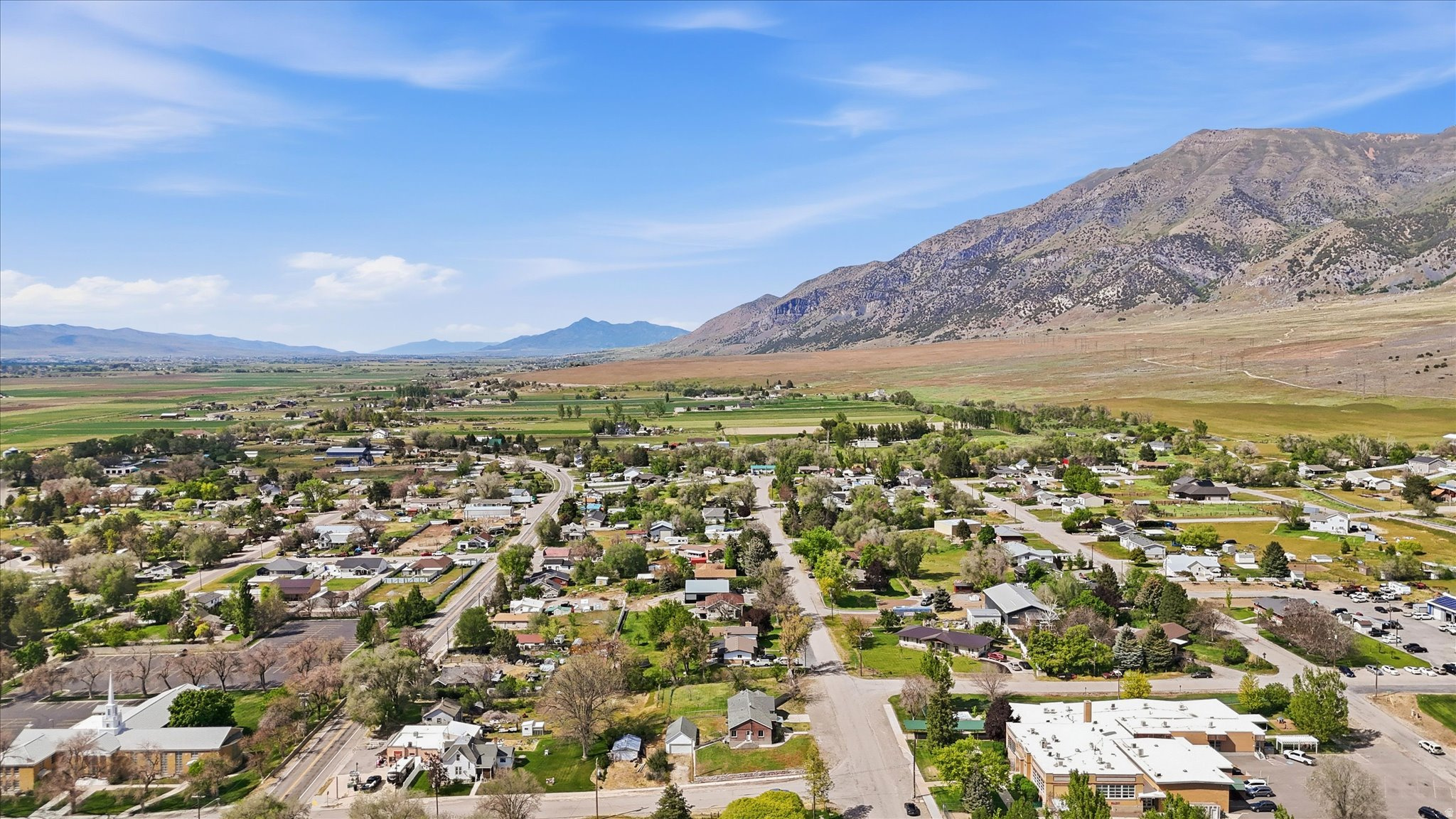 main property photo 35