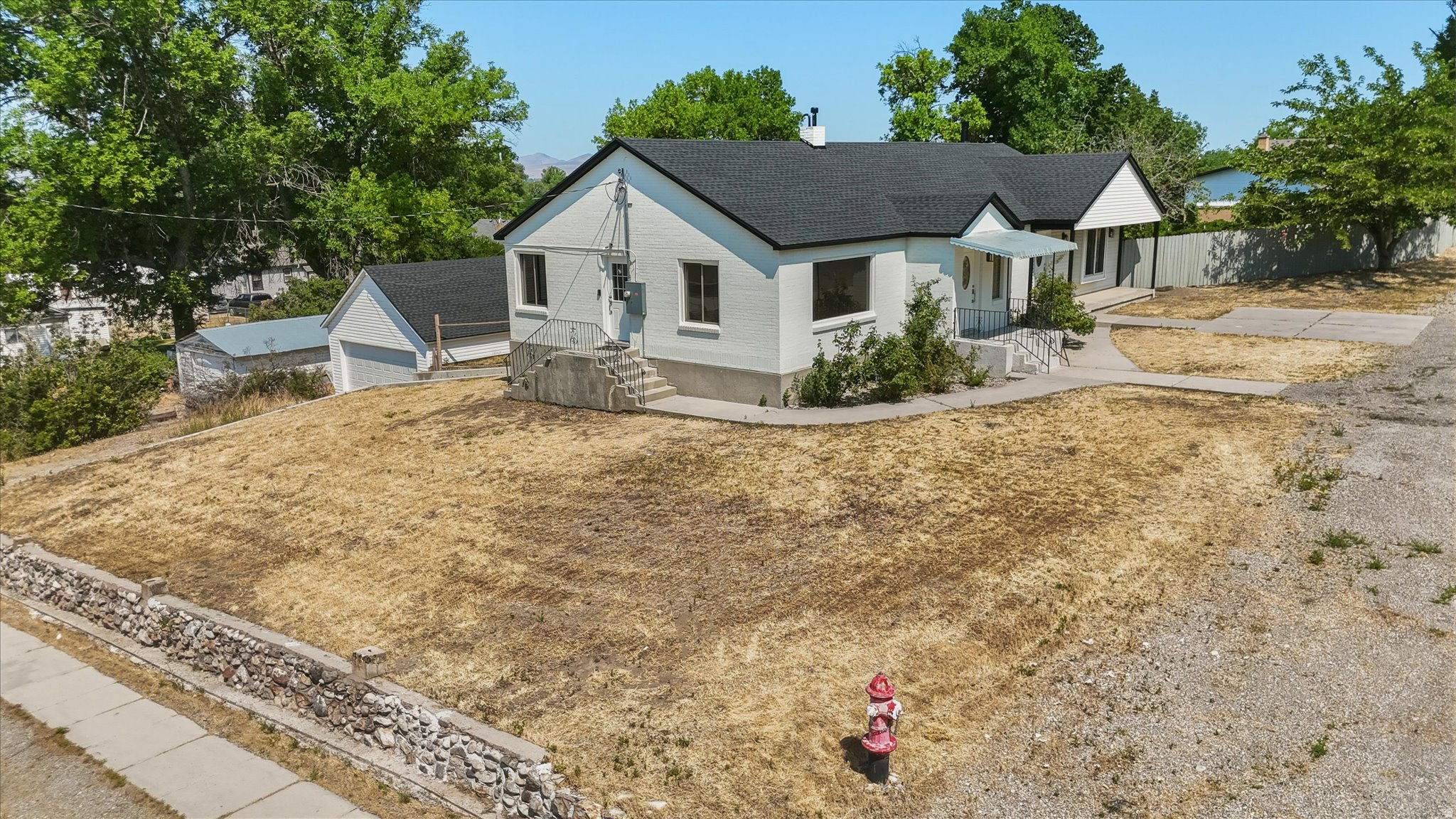 main property photo 42