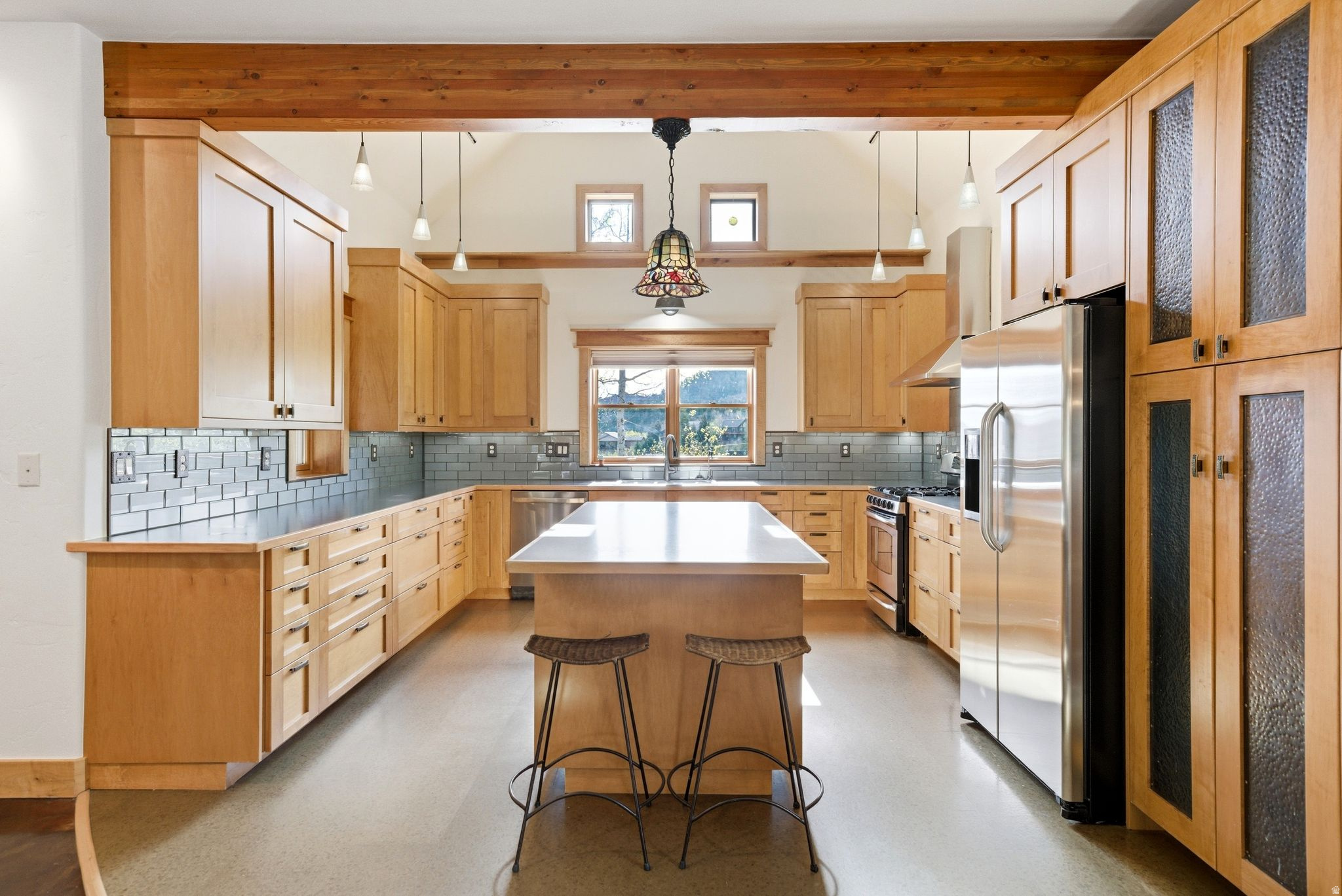 main property photo 14