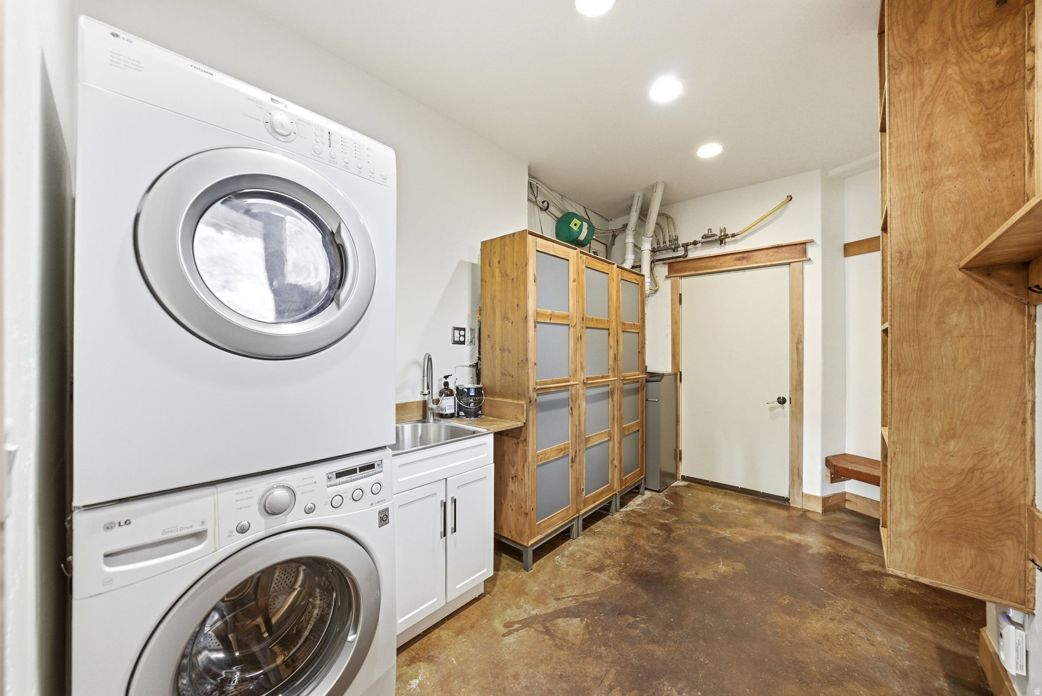 main property photo 52