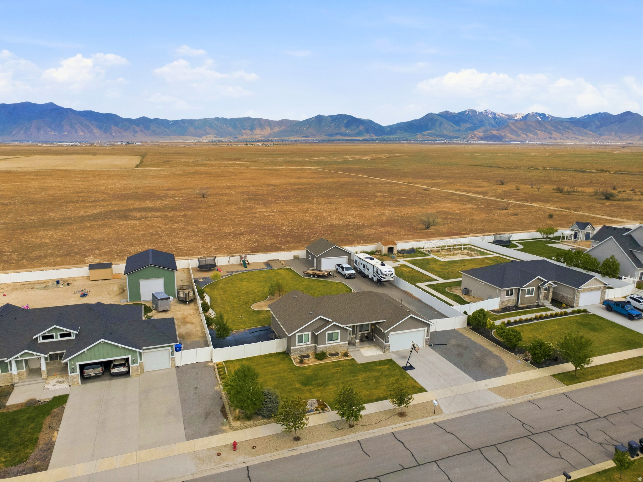 main property photo 43