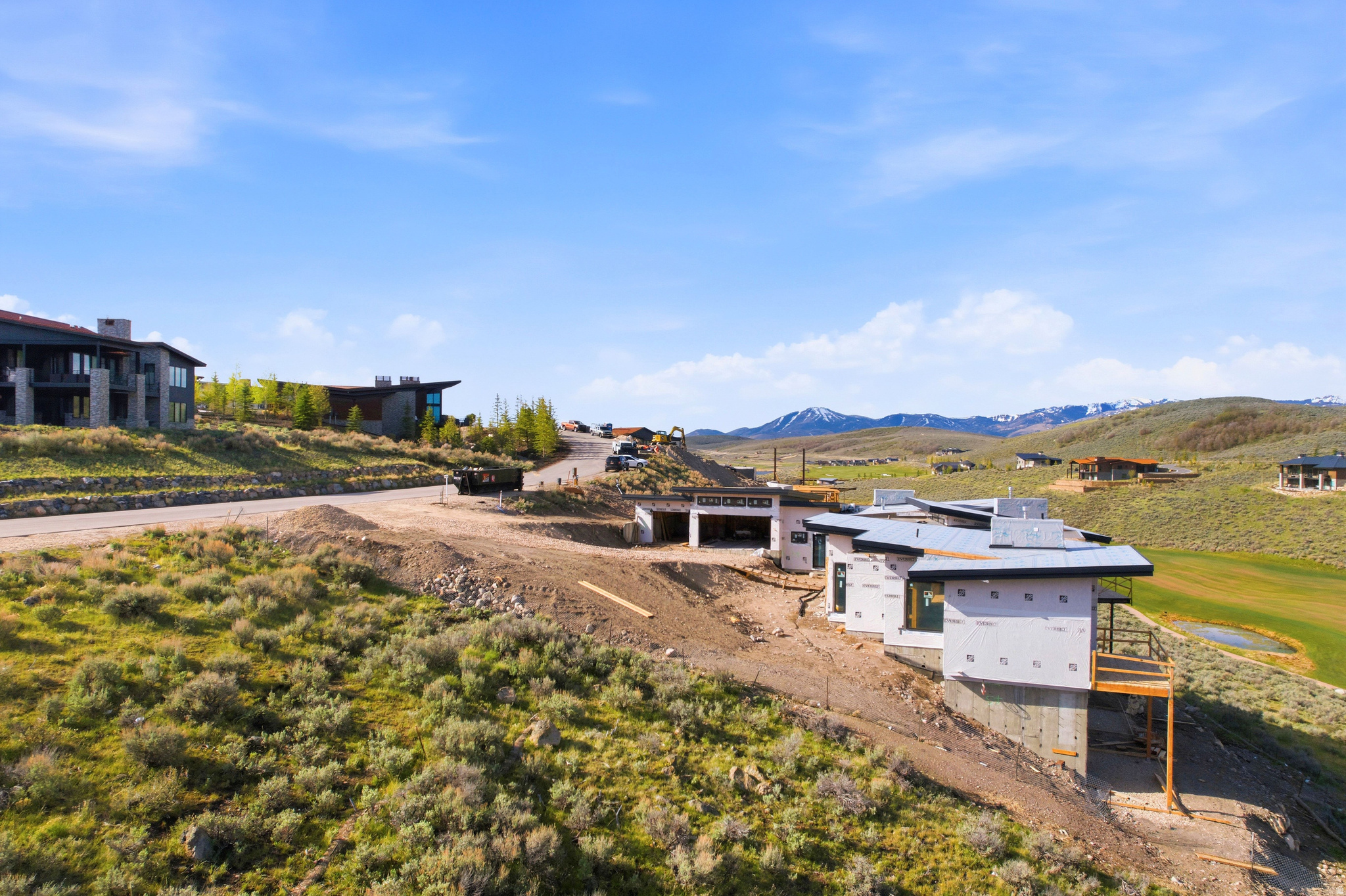 main property photo 13