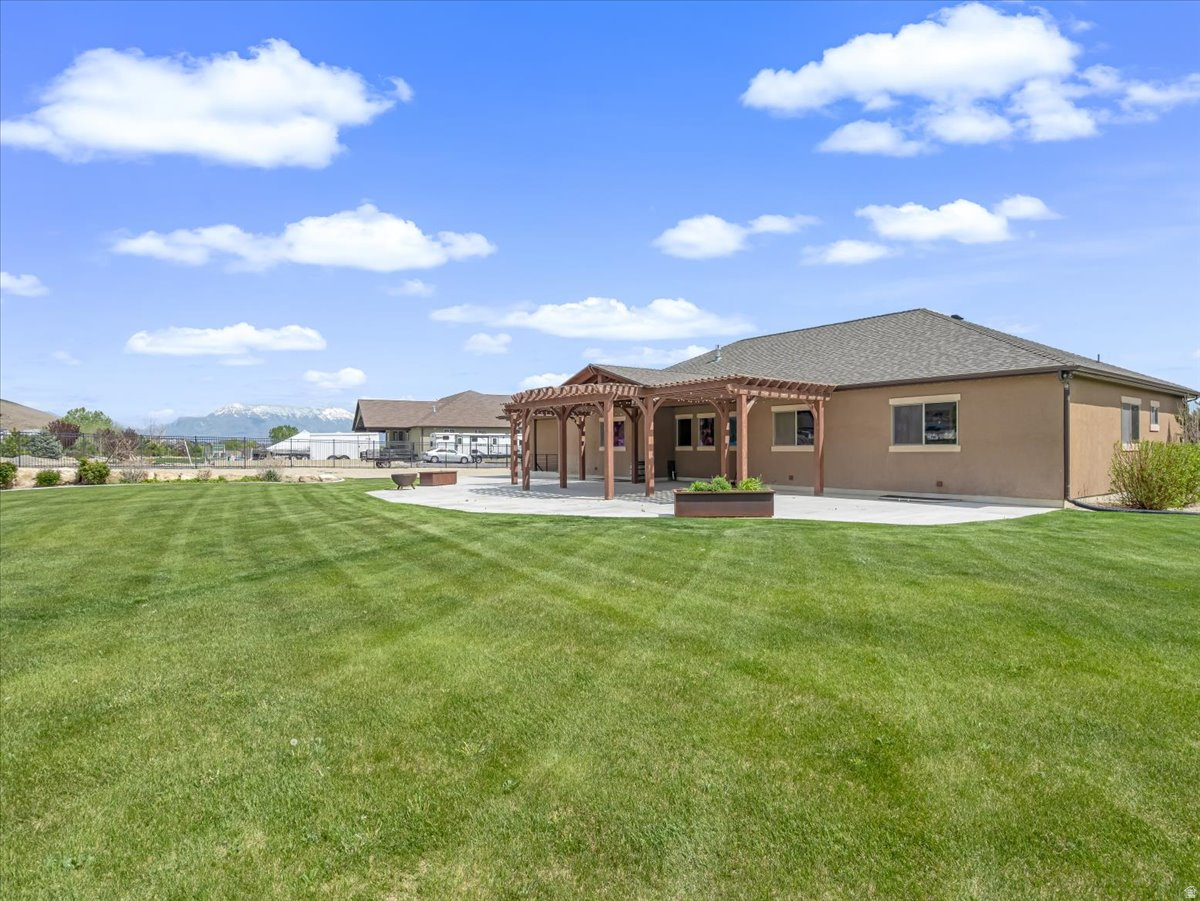 main property photo 68