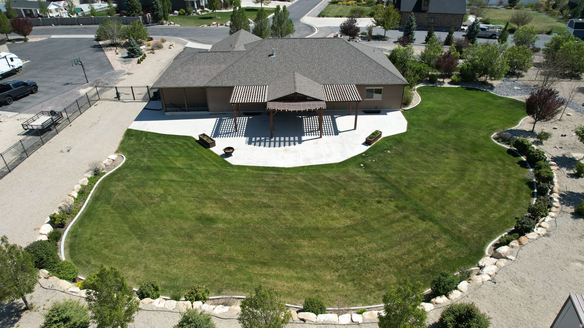 main property photo 81