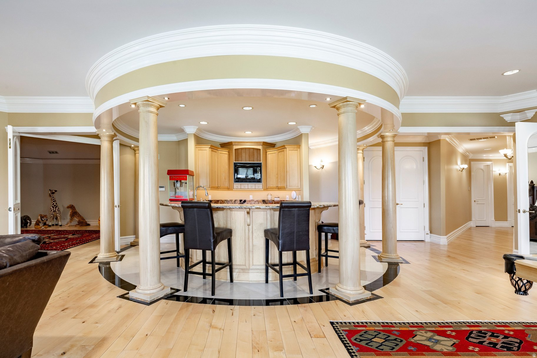 main property photo 36