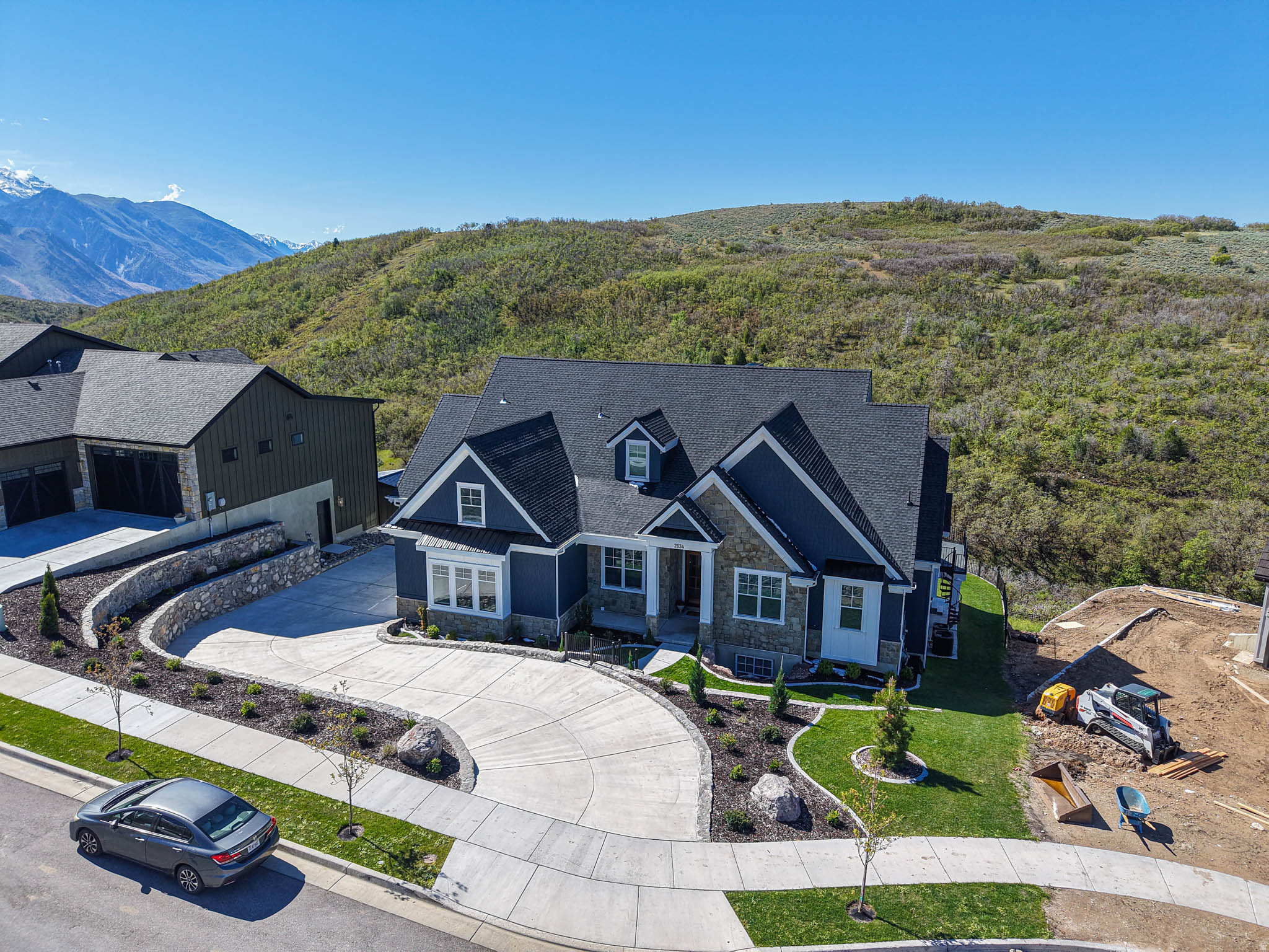 main property photo 20