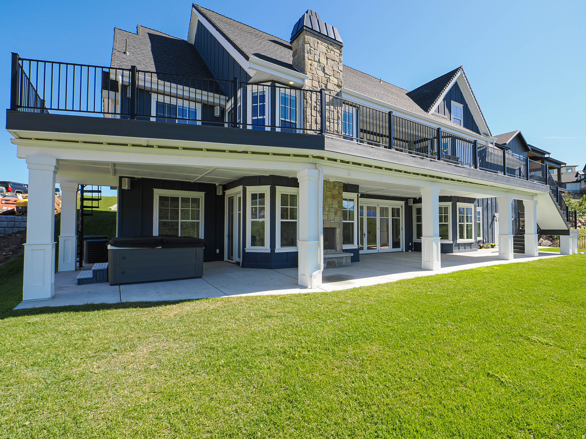 main property photo 5