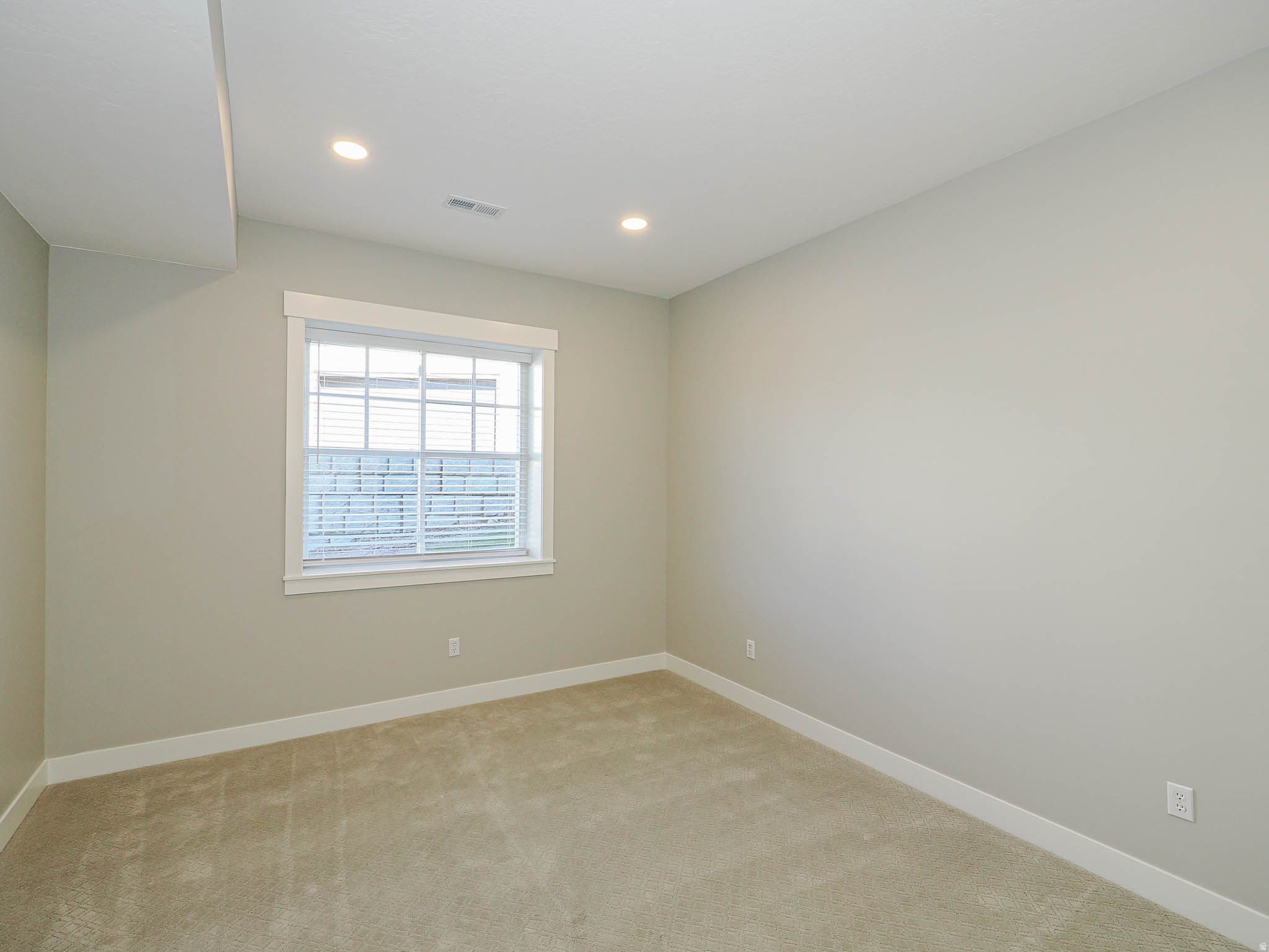 main property photo 83