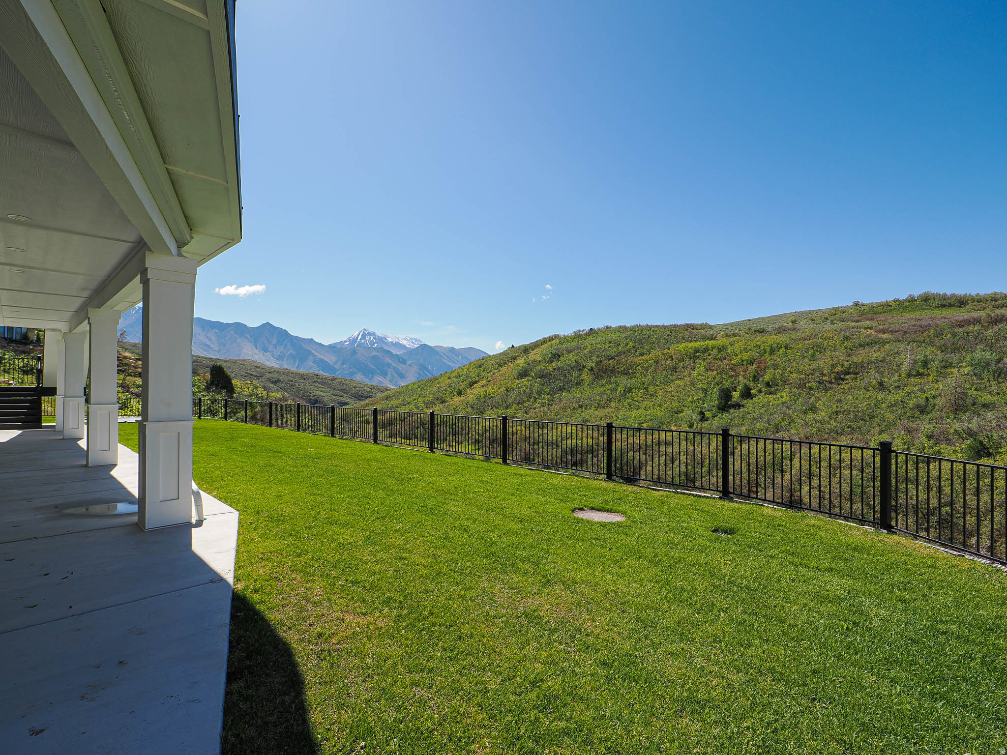 main property photo 9