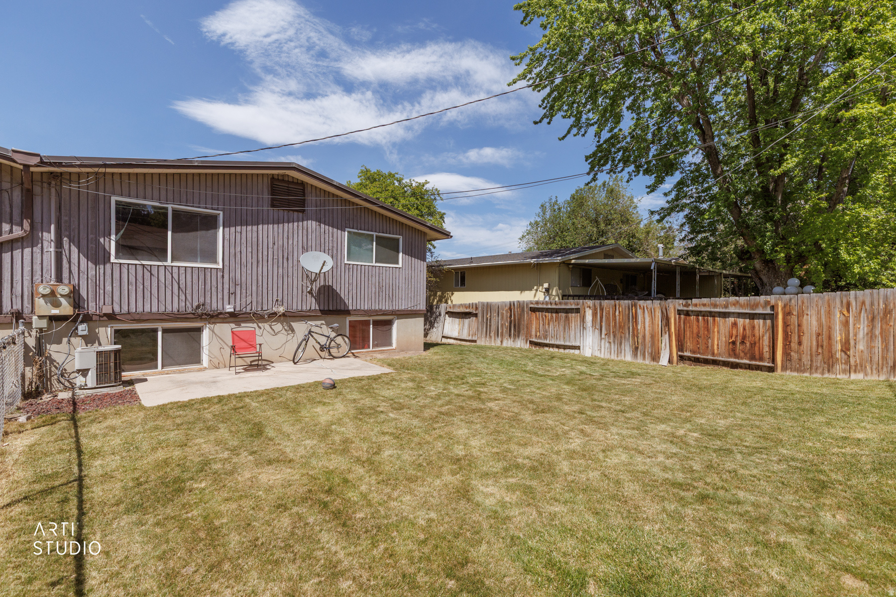 main property photo 28