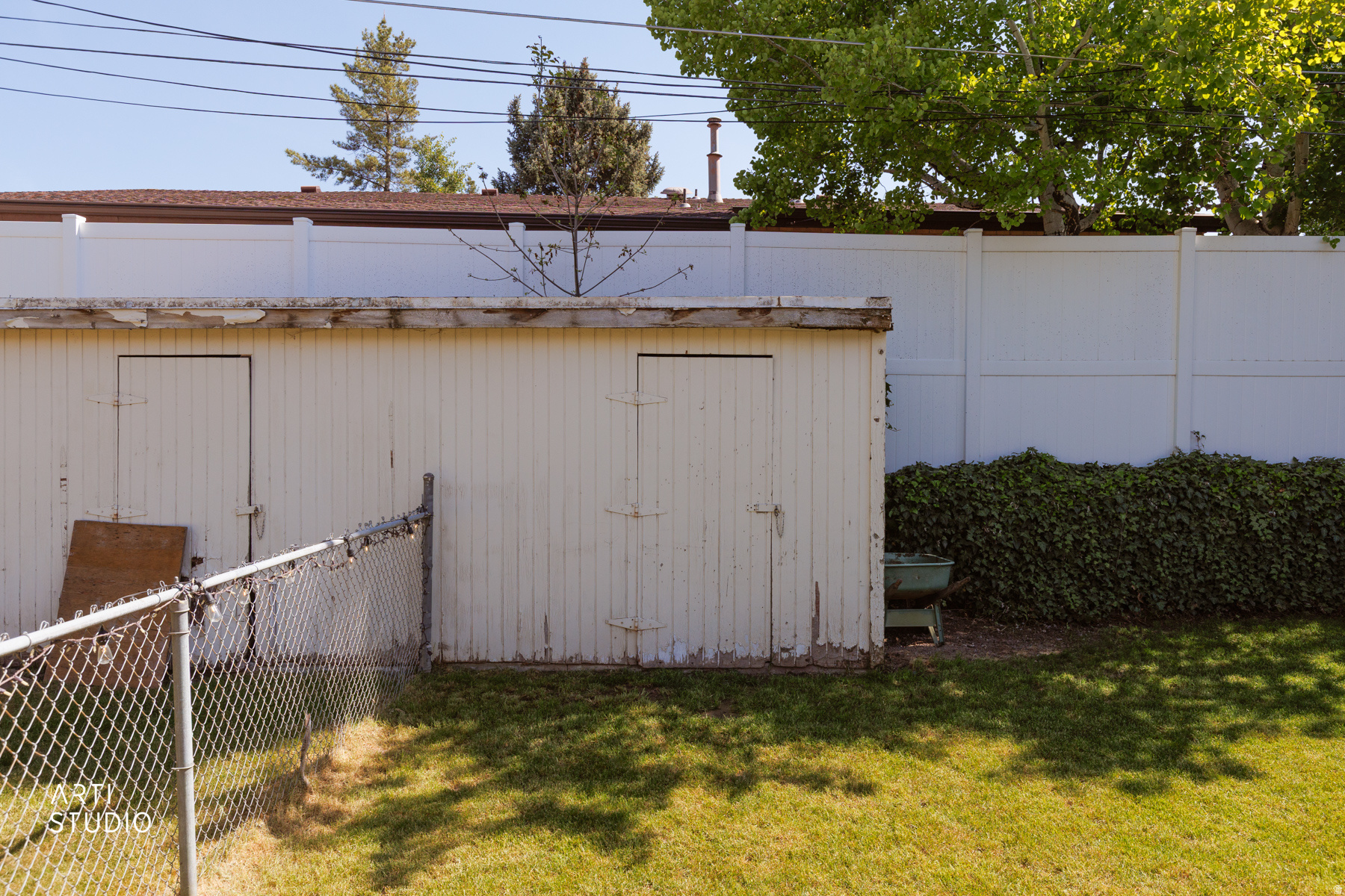 main property photo 60