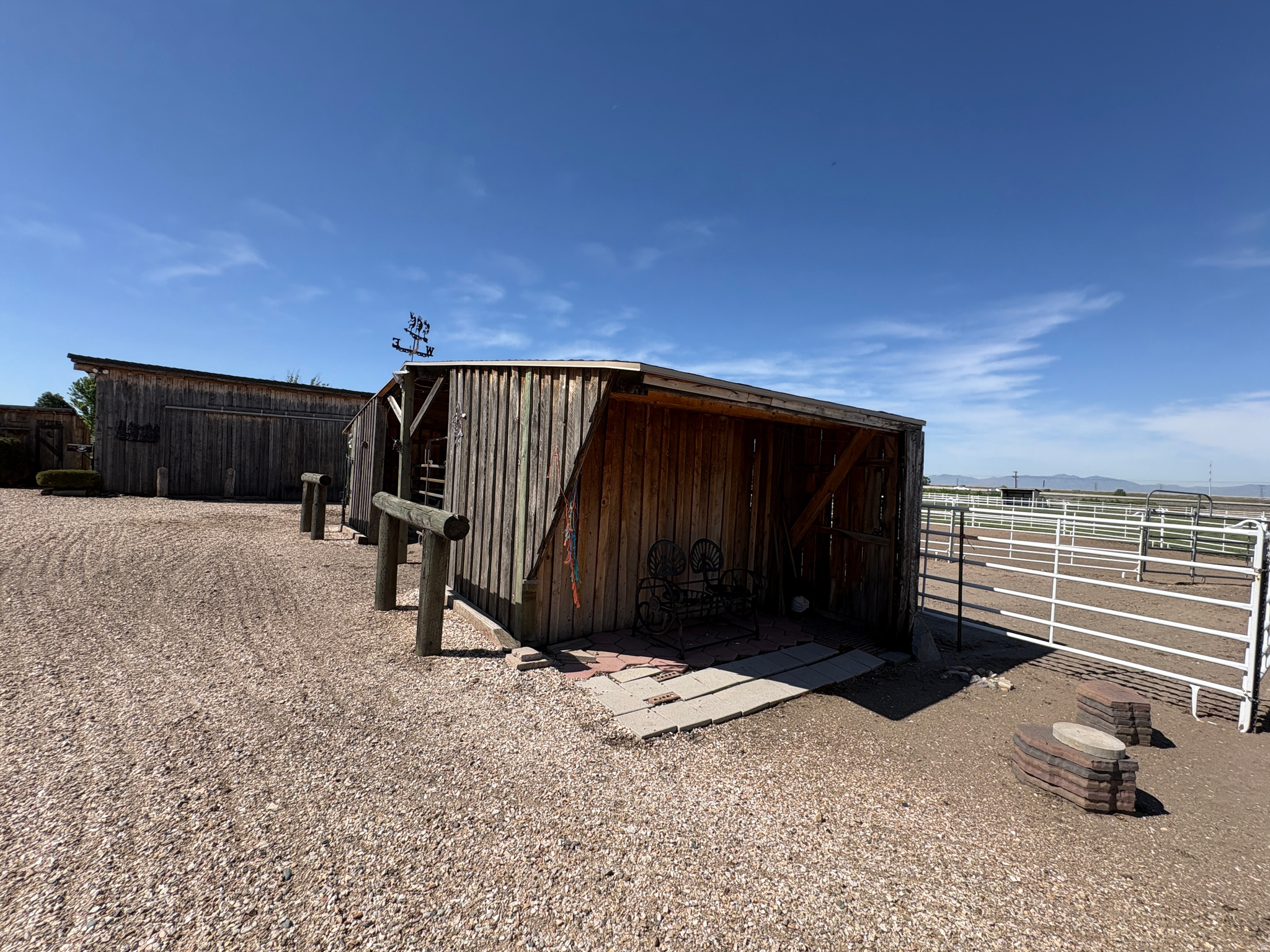 main property photo 37
