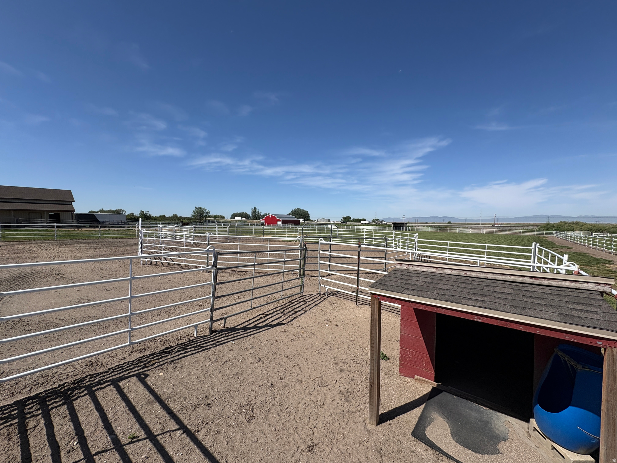 main property photo 39