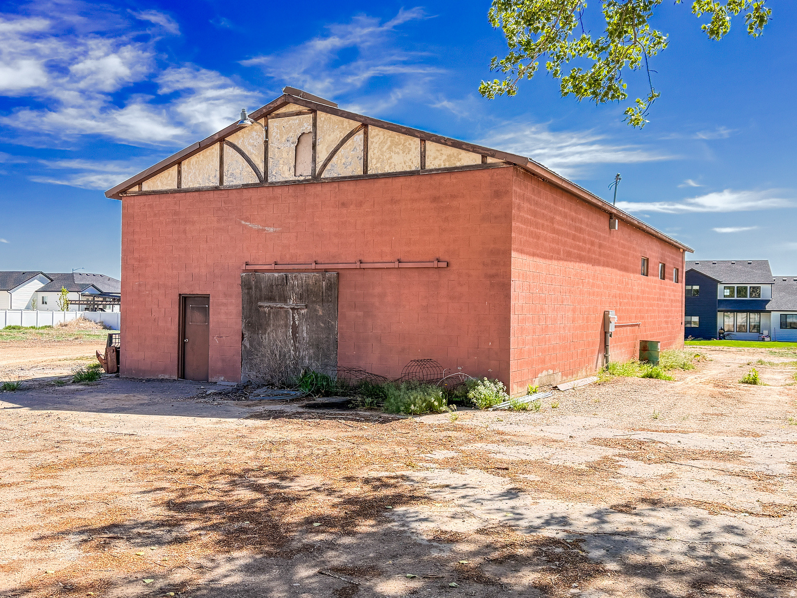 main property photo 12