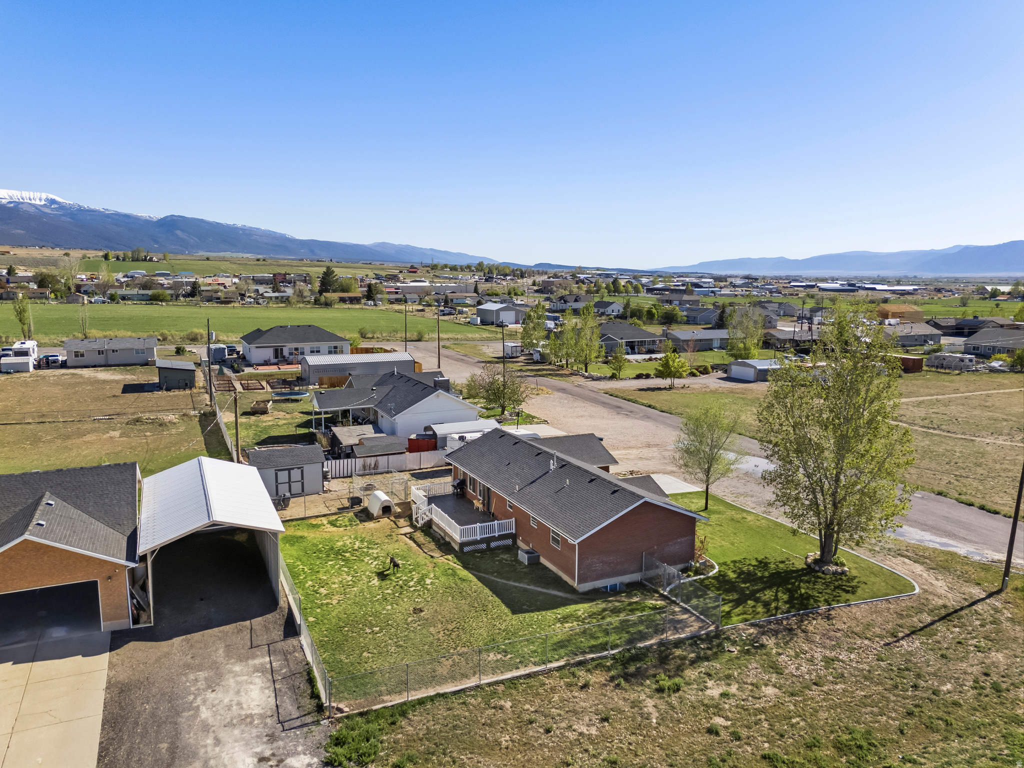 main property photo 8