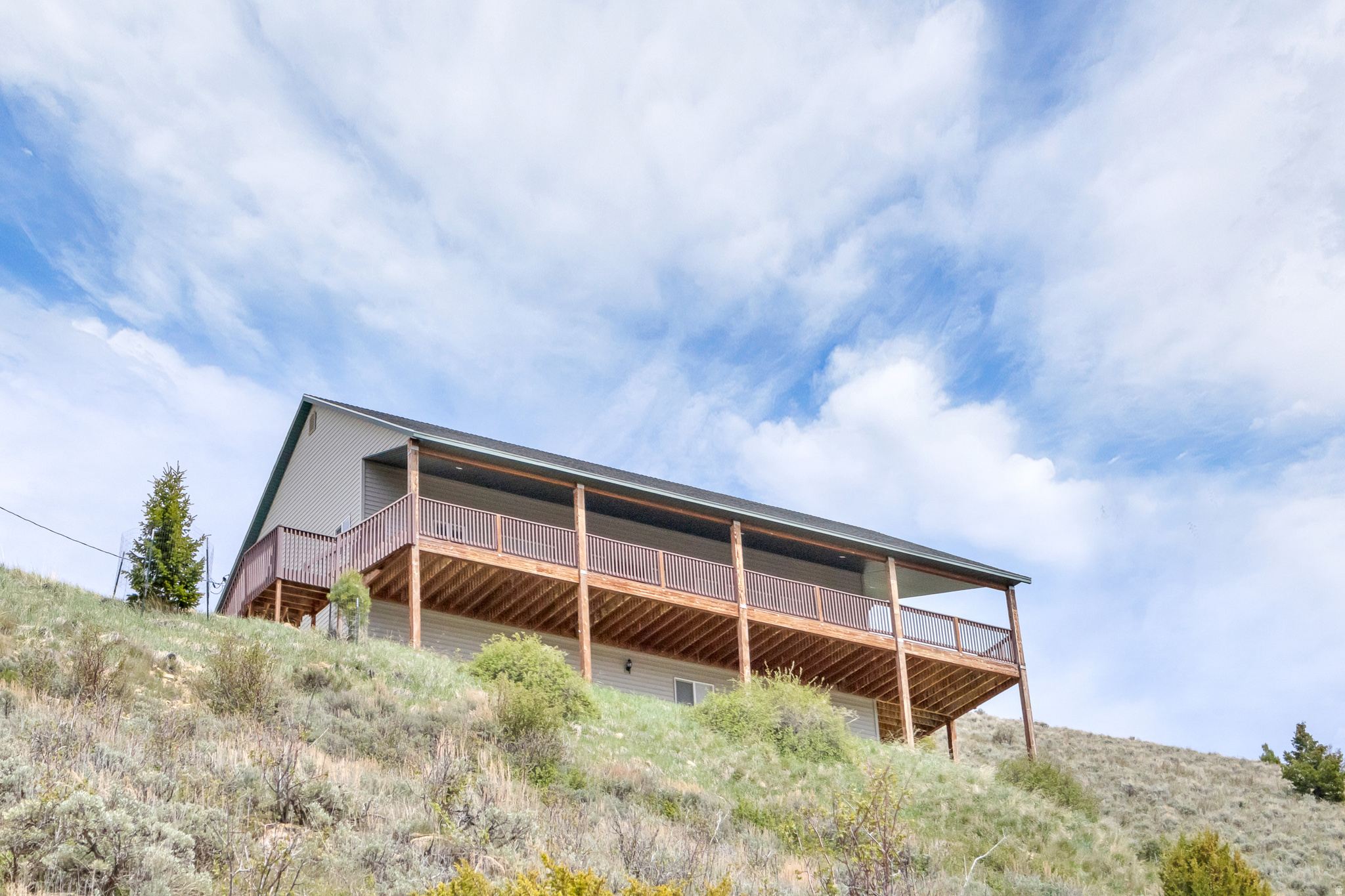 main property photo 35
