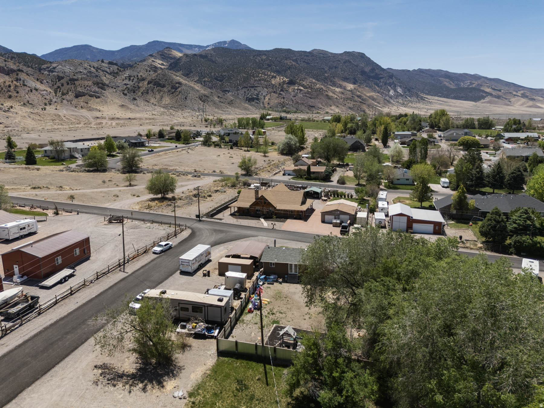 main property photo 33