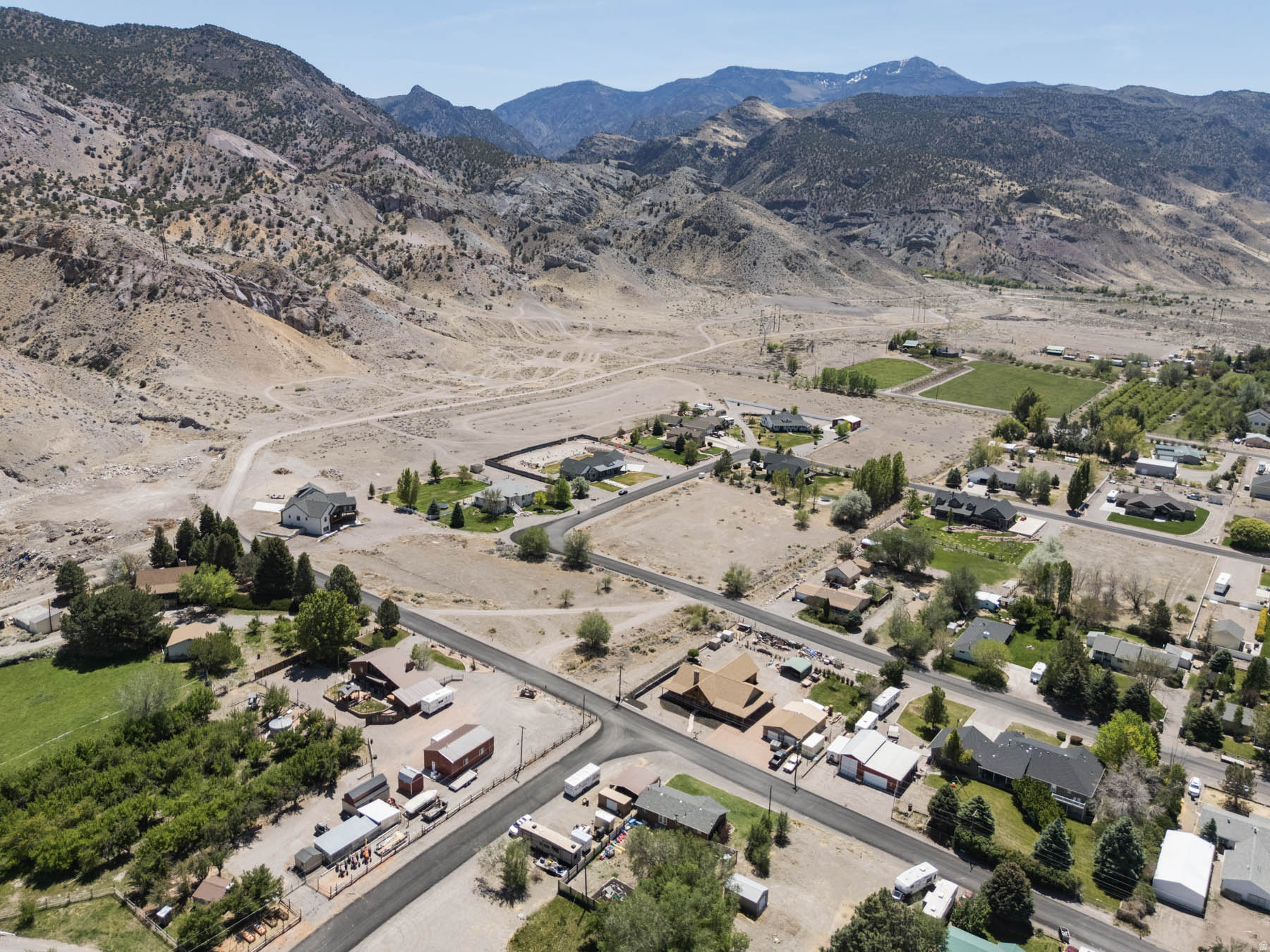 main property photo 40