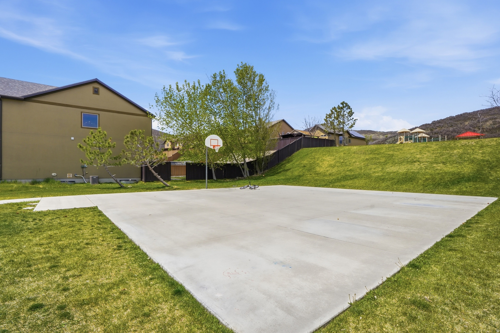 main property photo 49