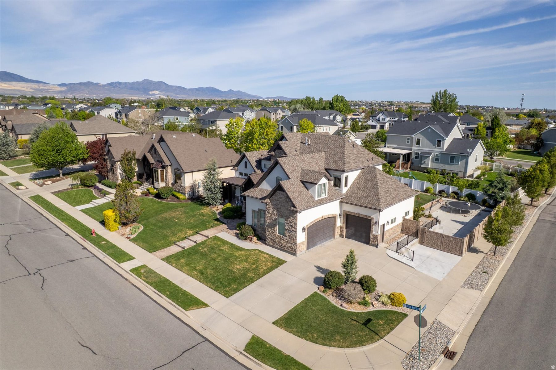 main property photo 86