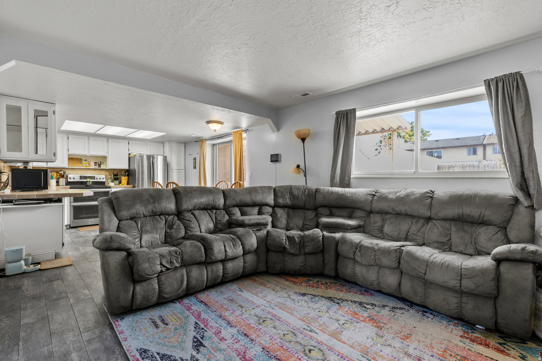 main property photo 15