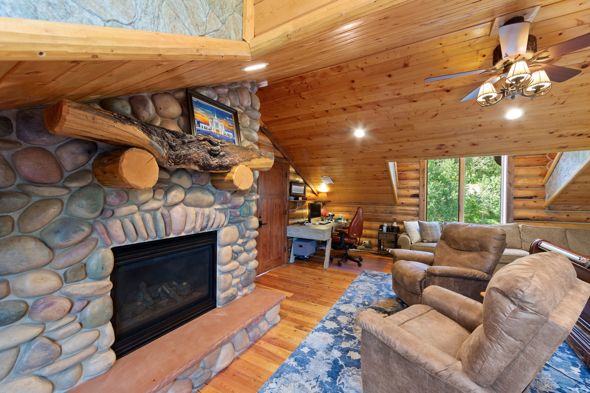 main property photo 89