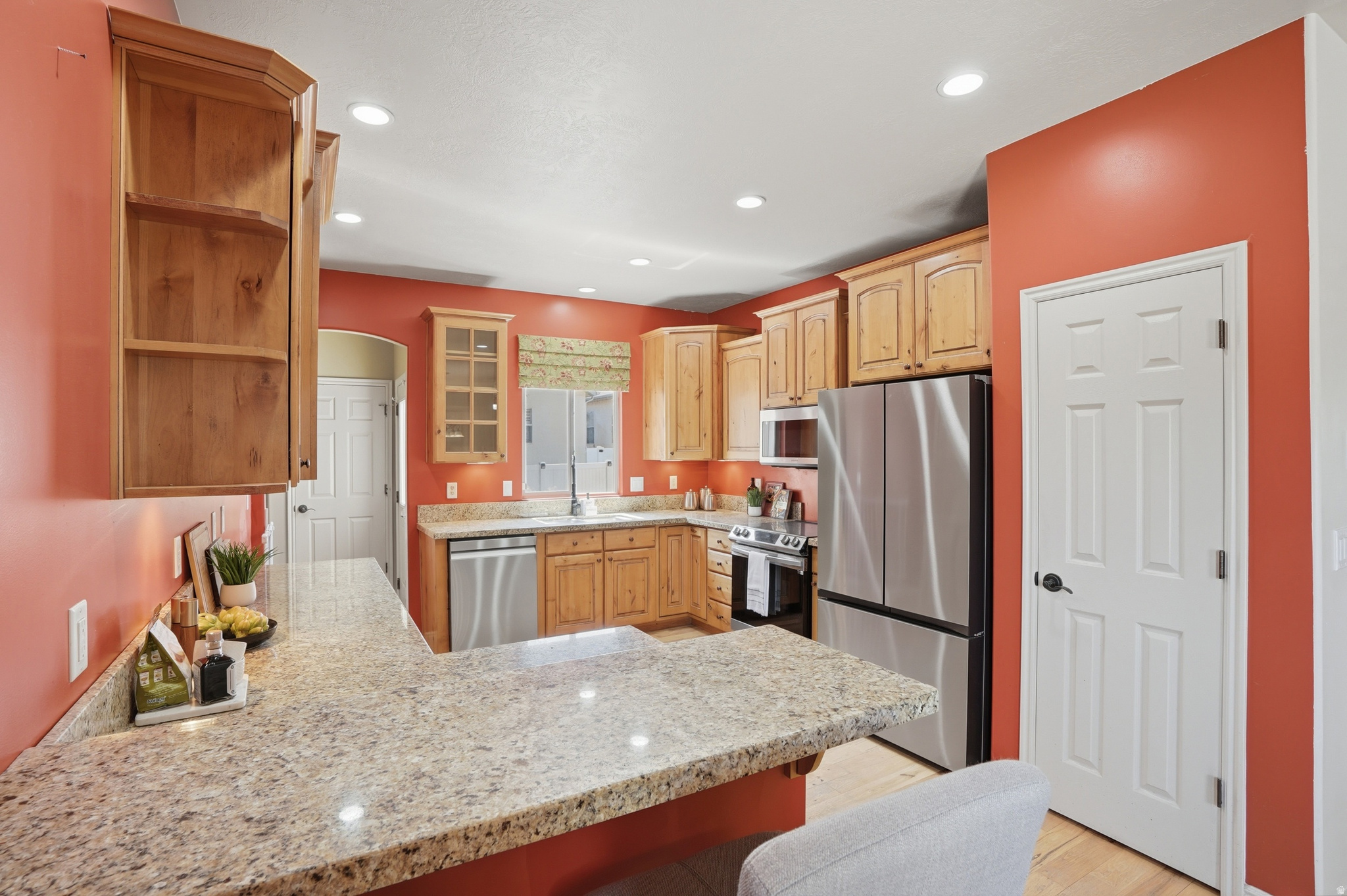 main property photo 17