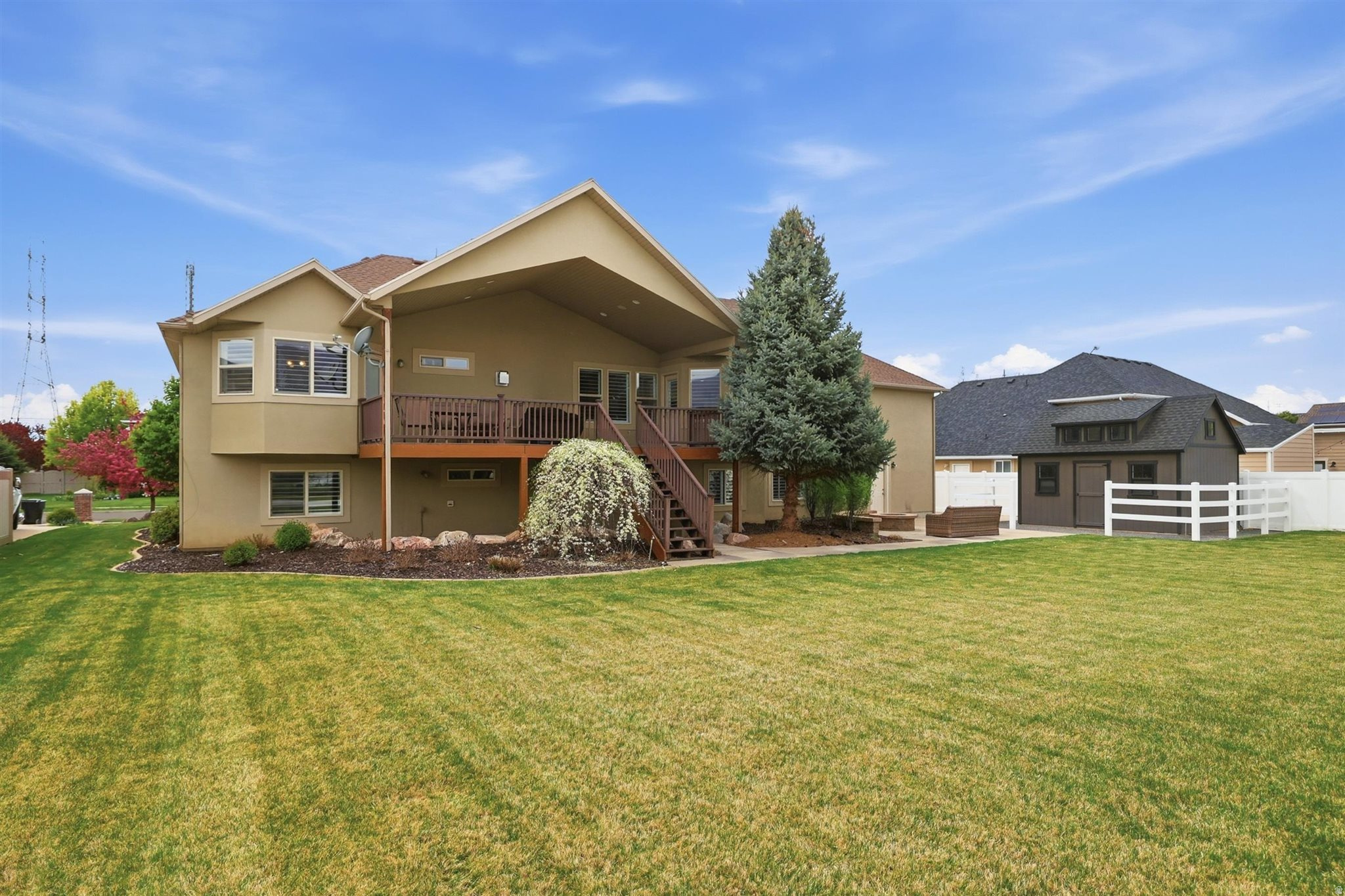 main property photo 54