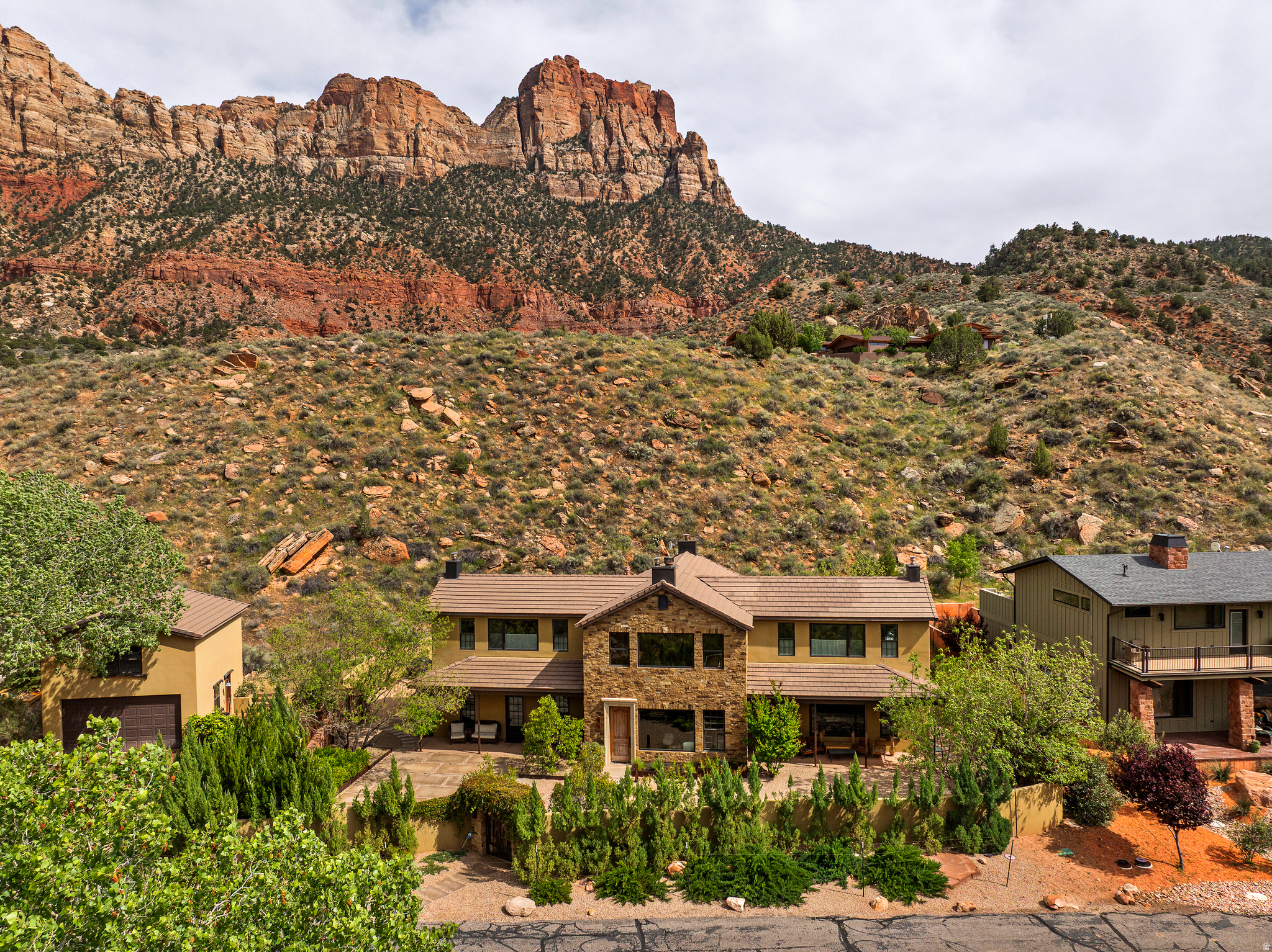 main property photo 1
