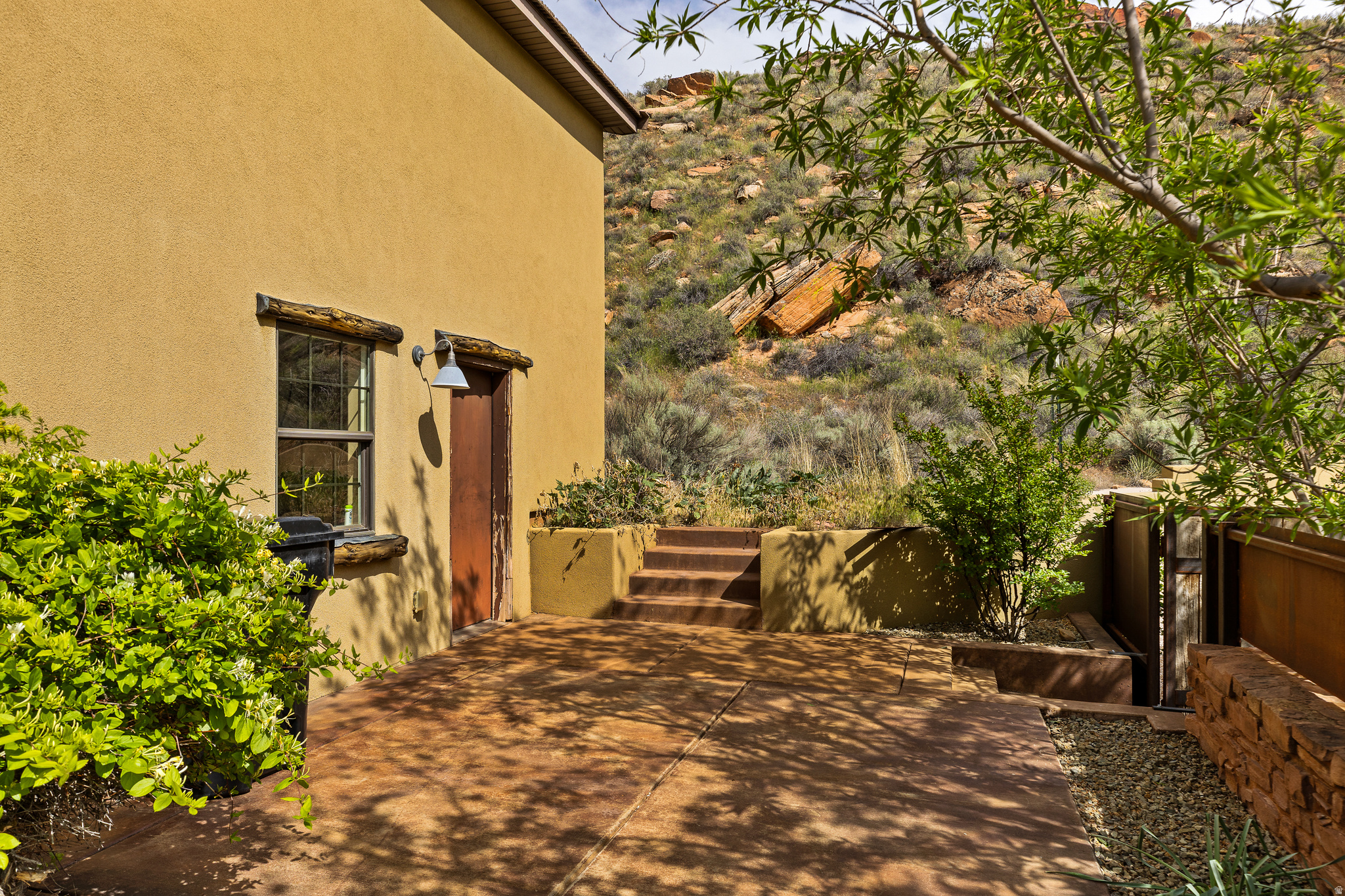 main property photo 41