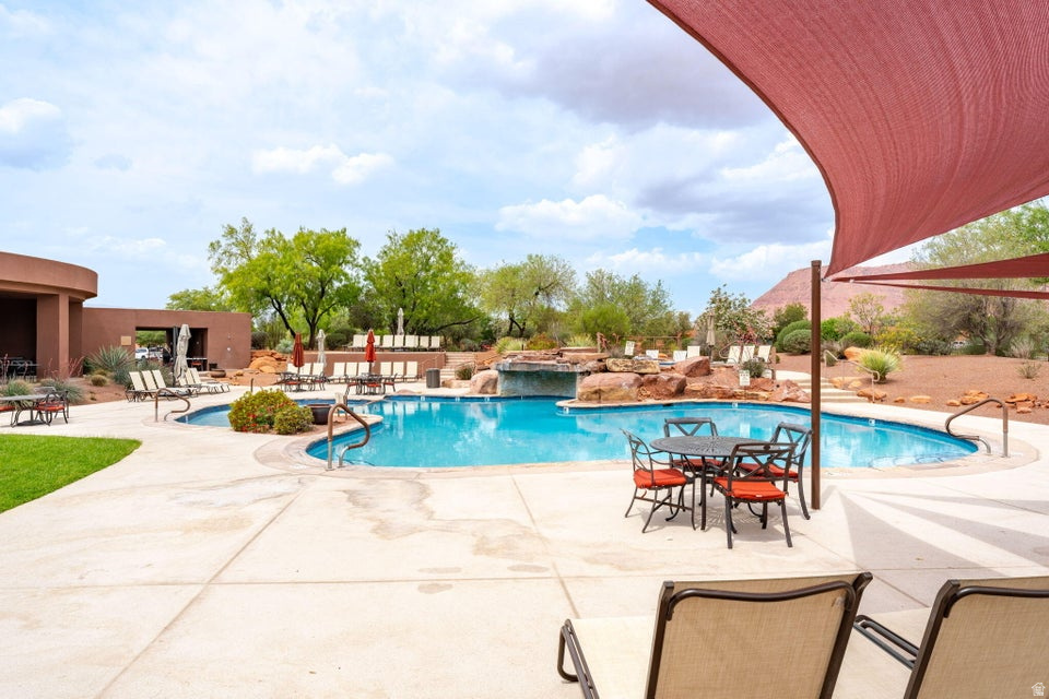 main property photo 50