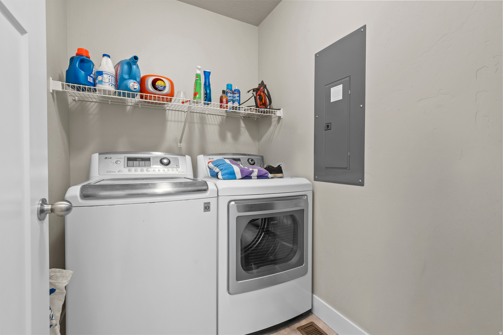 main property photo 41