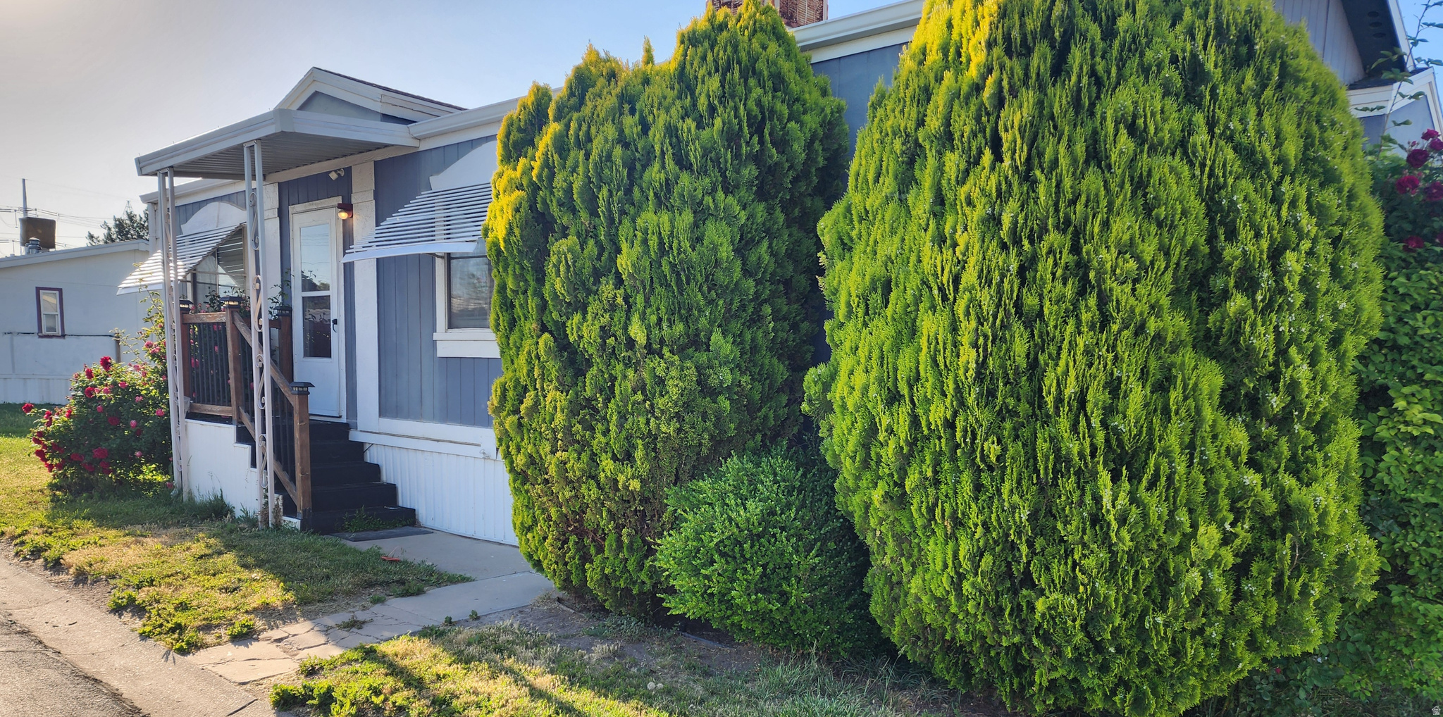 main property photo 13