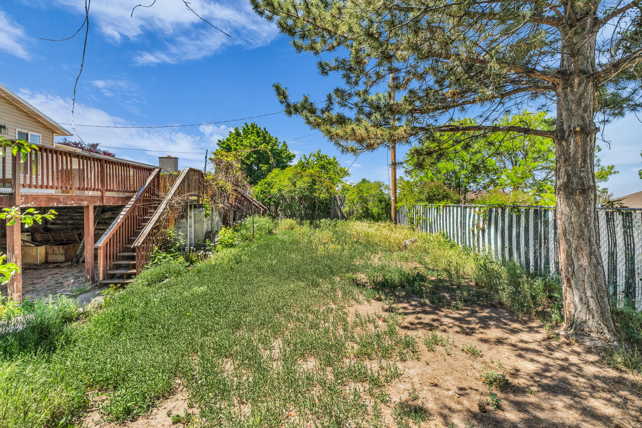 main property photo 37