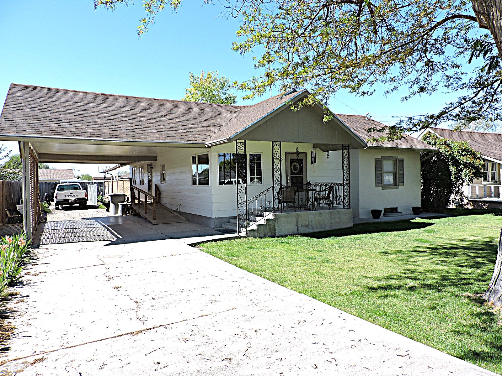 main property photo 35