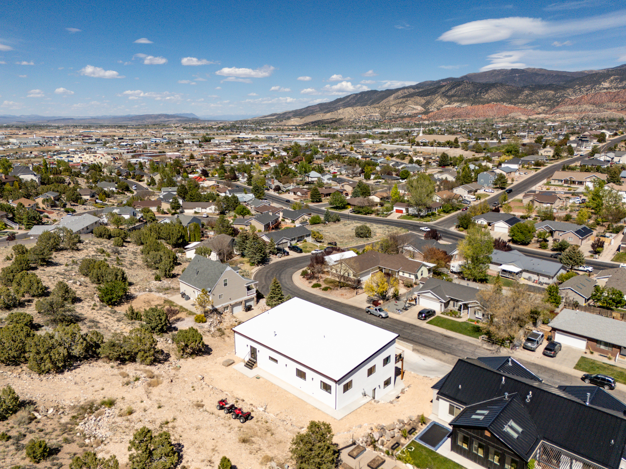 main property photo 35