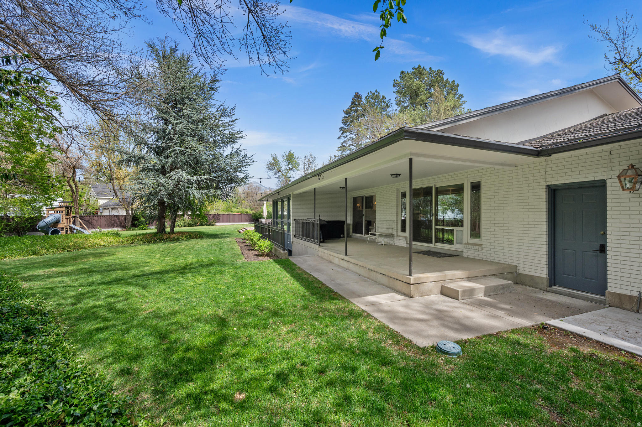 main property photo 43