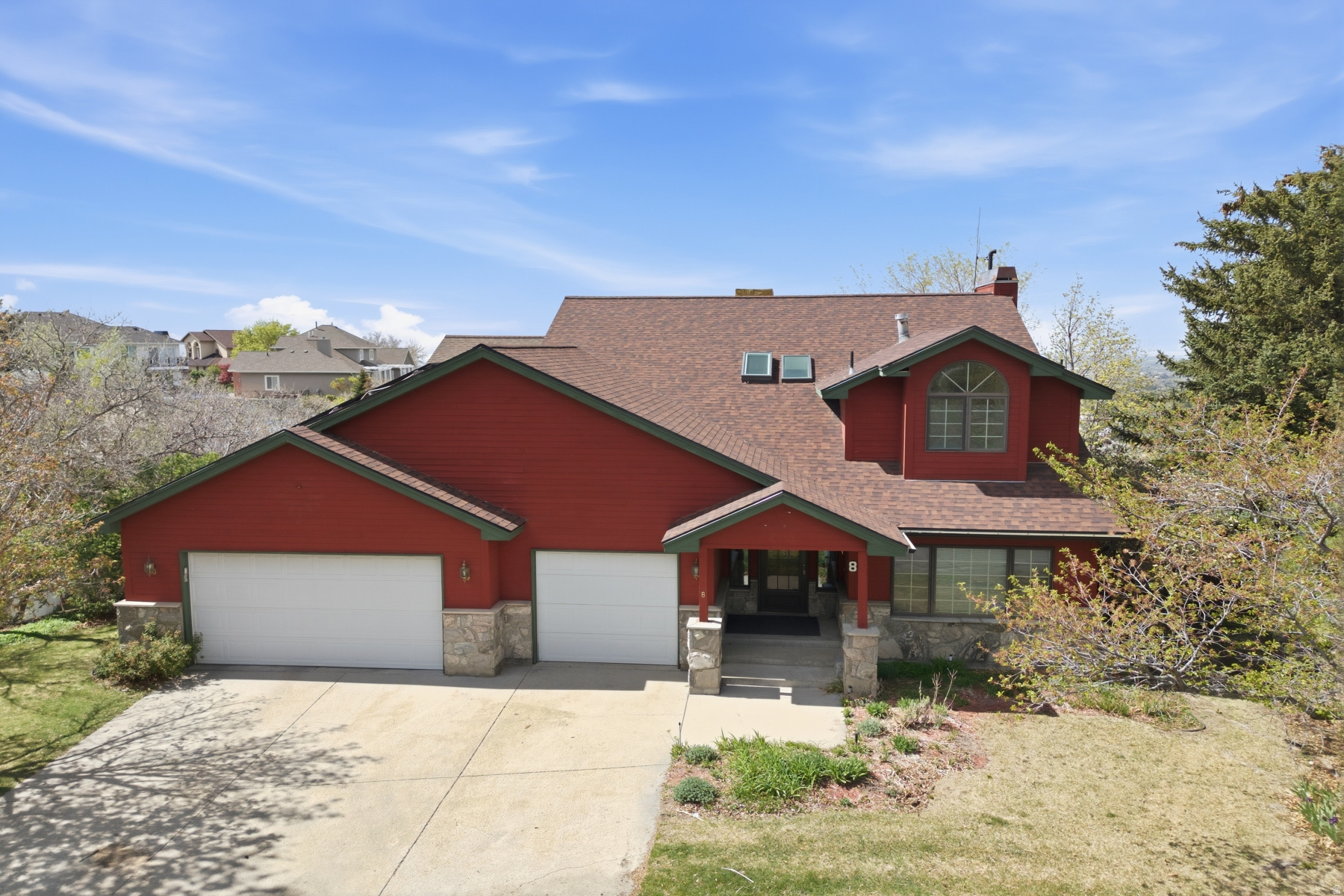 main property photo 2