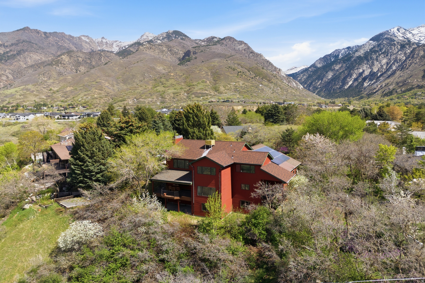 main property photo 9
