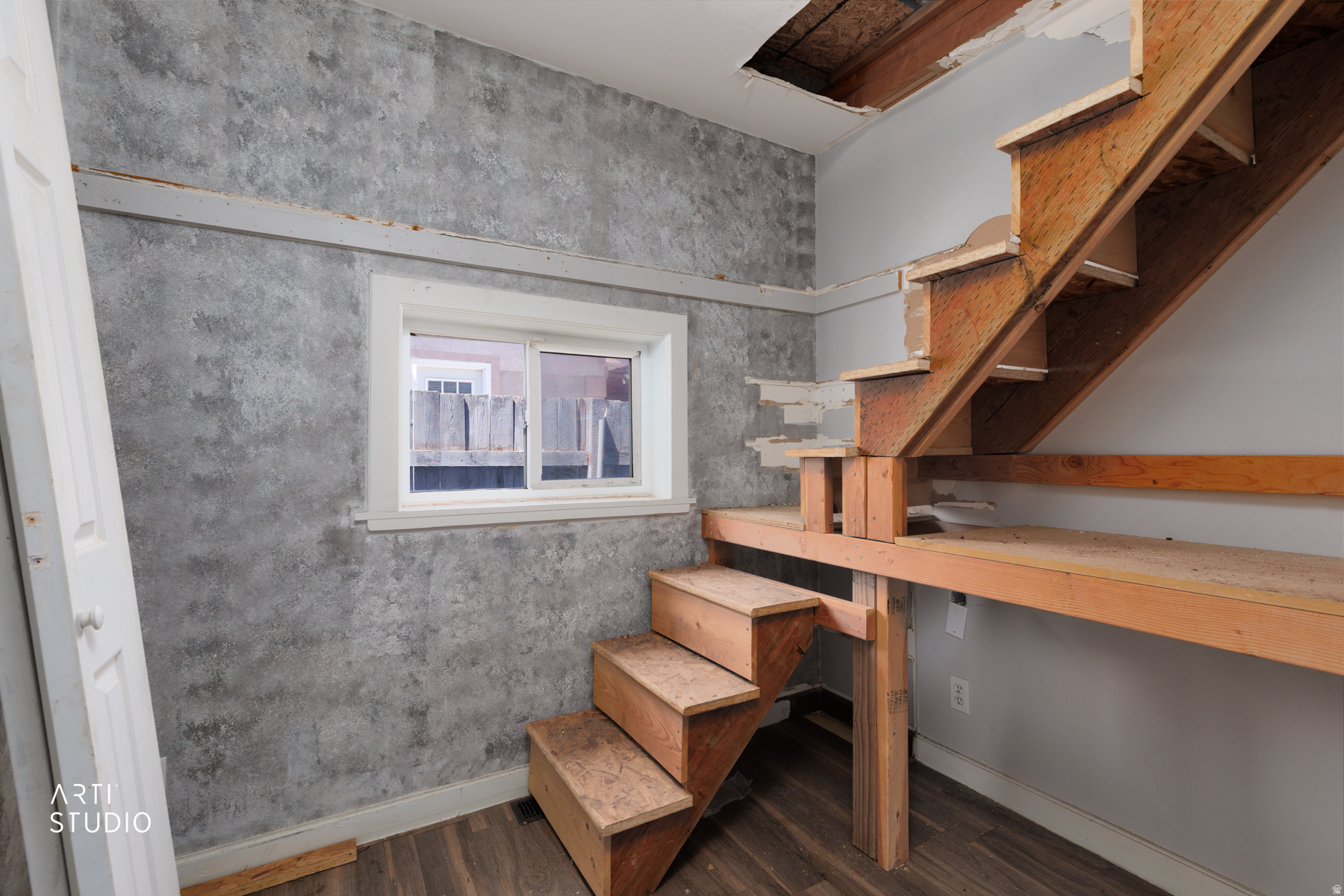 main property photo 16