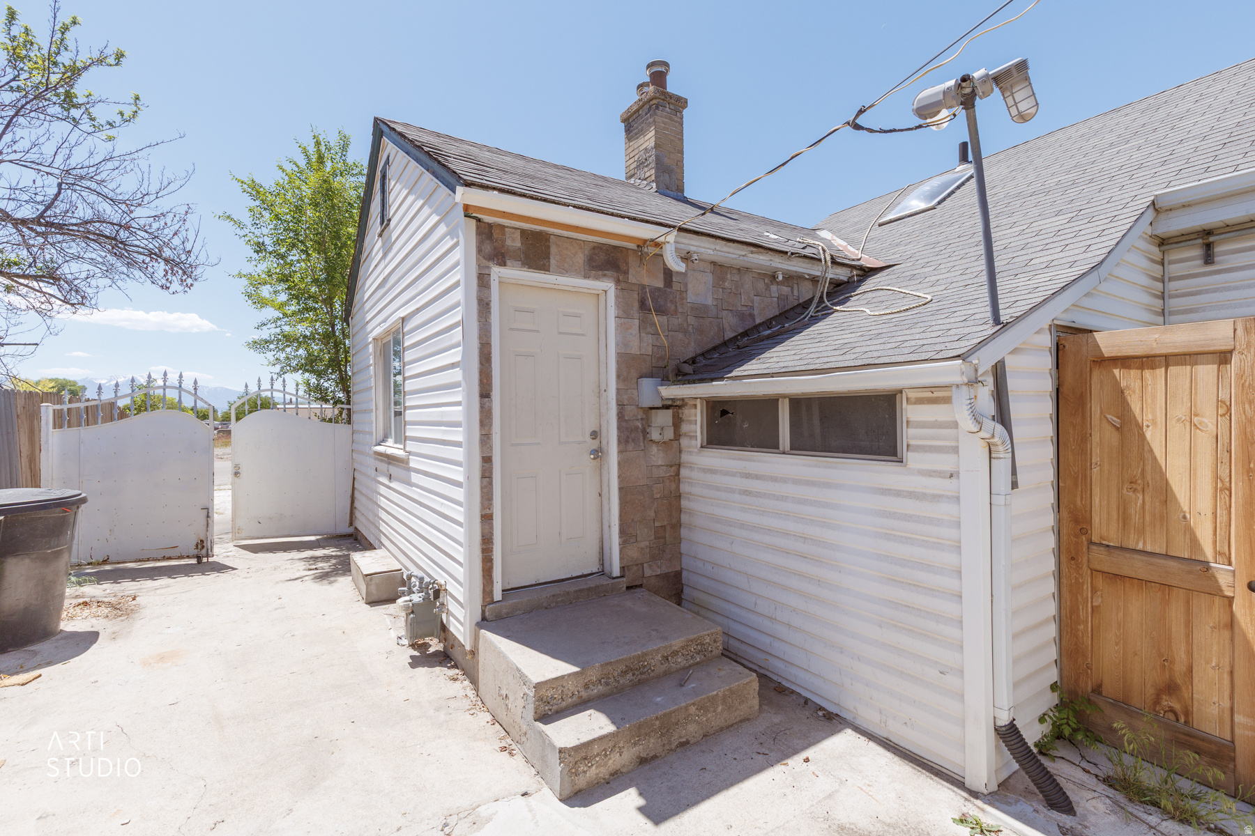 main property photo 21