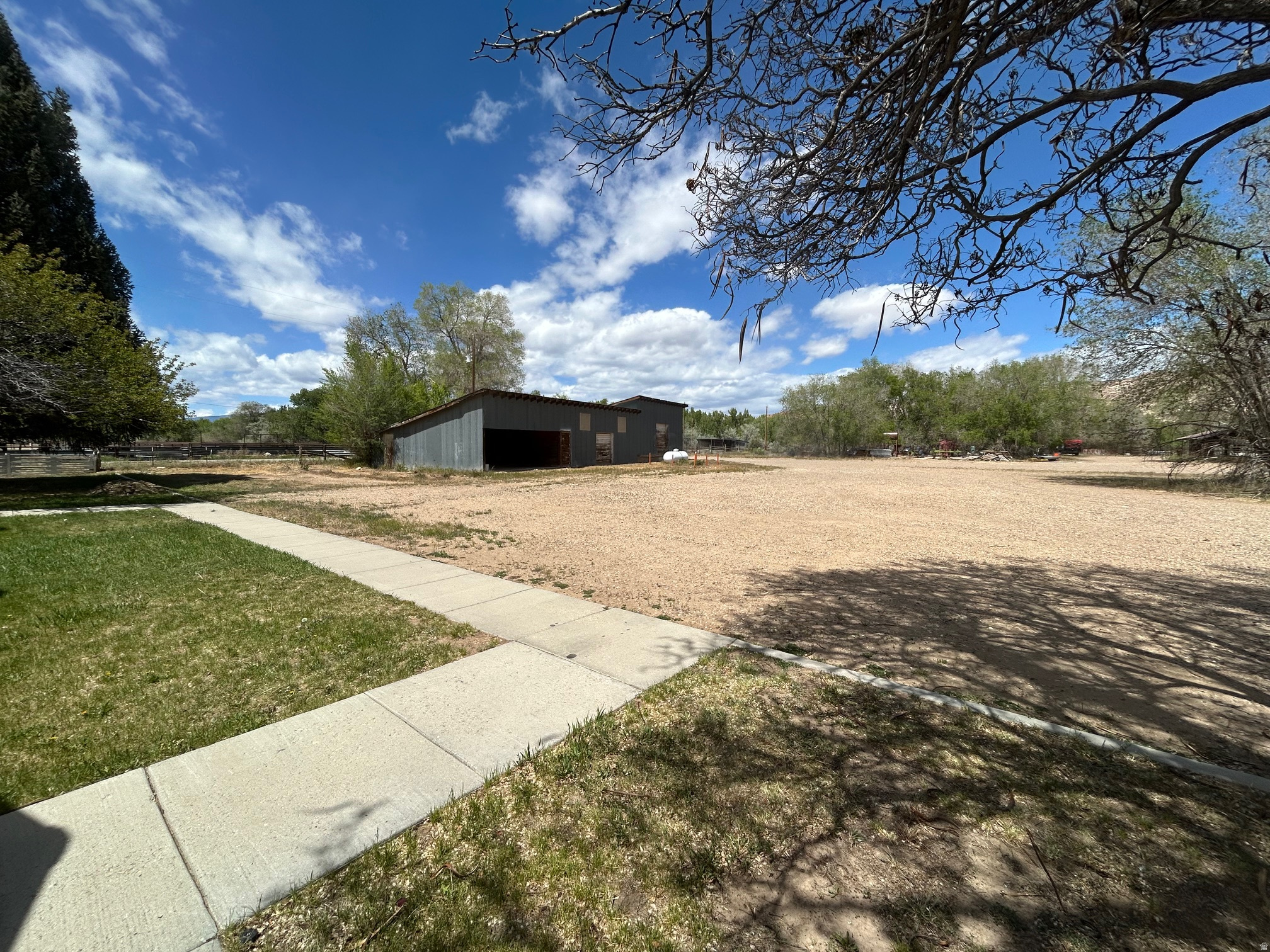 main property photo 39