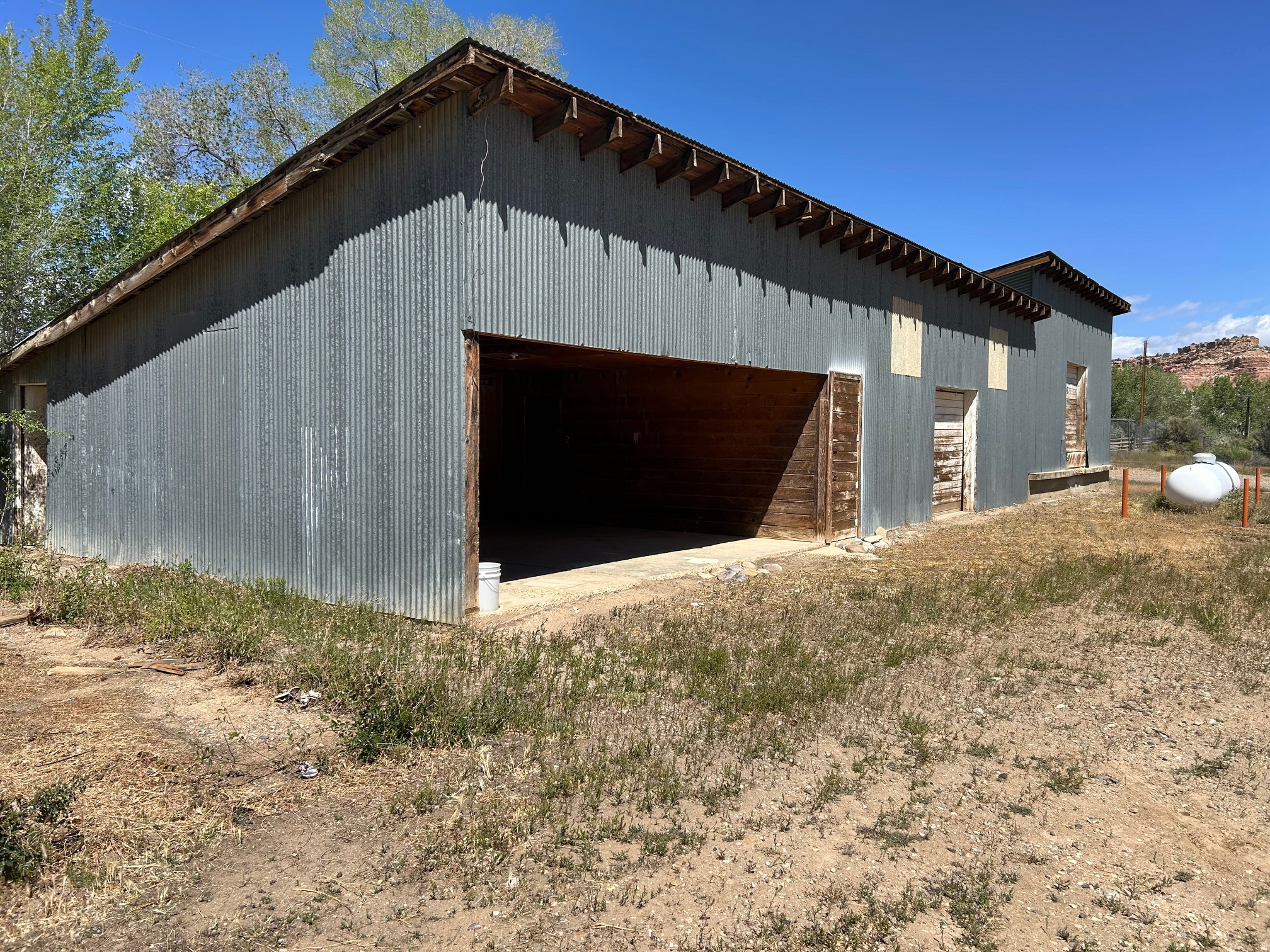 main property photo 7